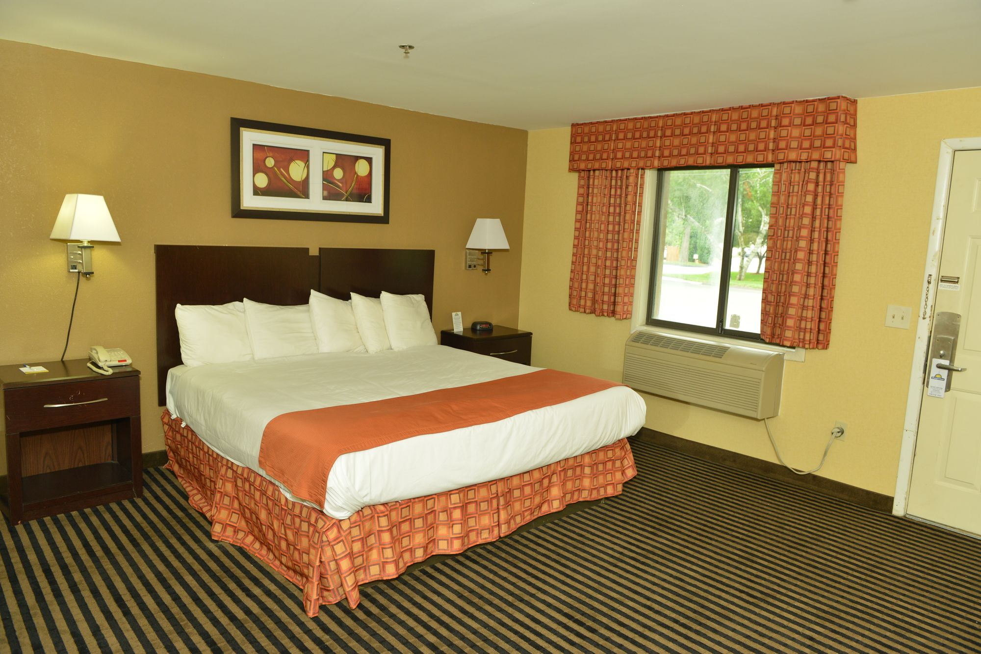 Whitney Inn & Suites