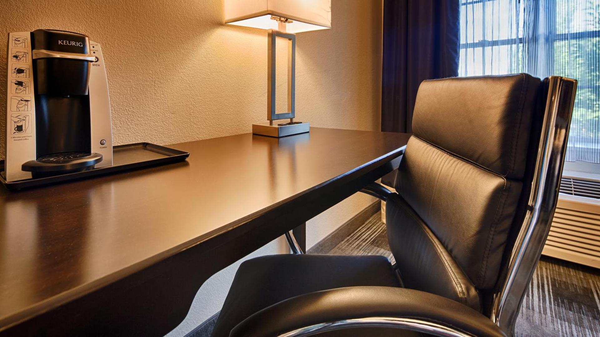 Best Western Hartford Hotel & Suites