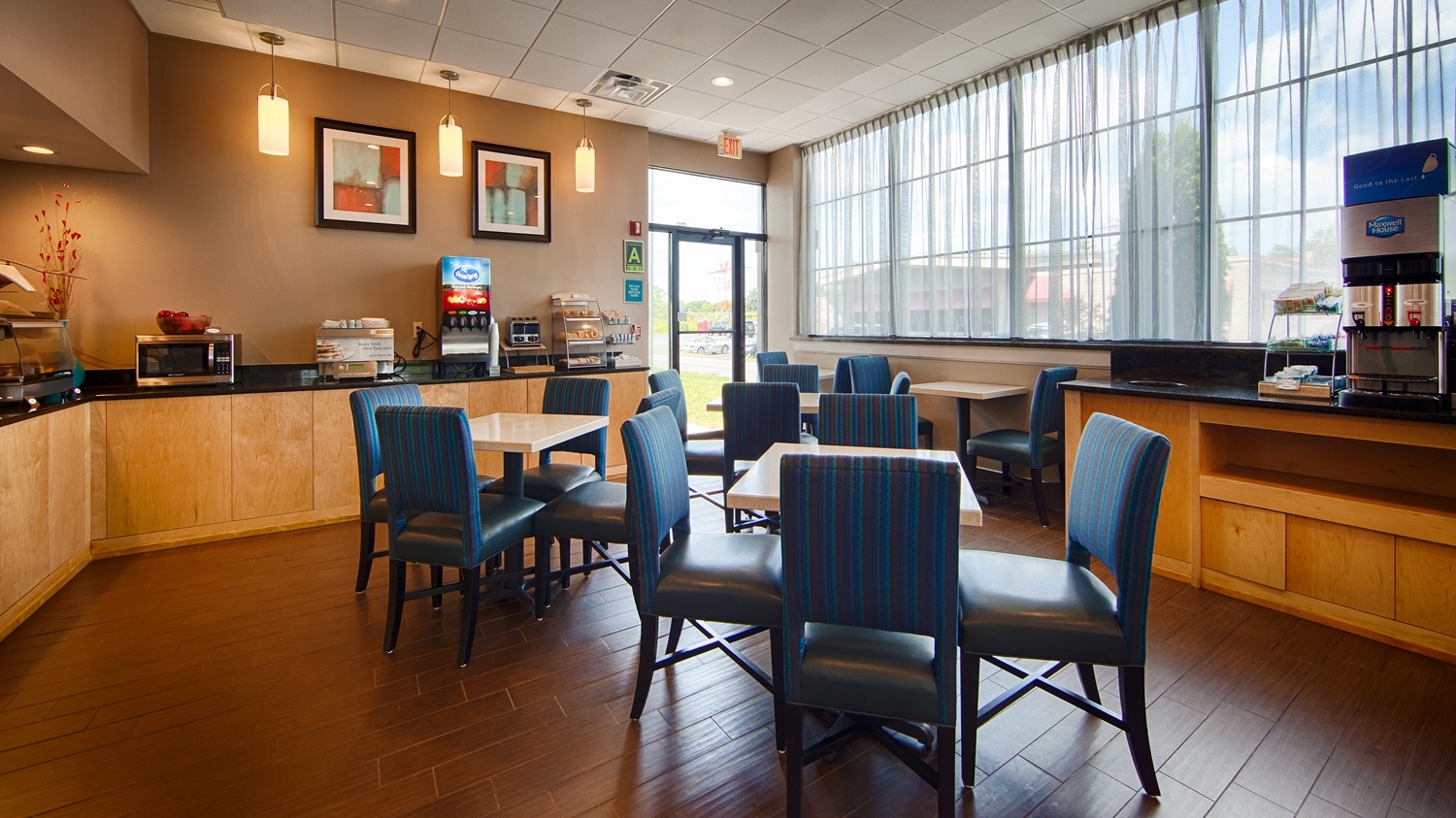 Best Western Hartford Hotel & Suites