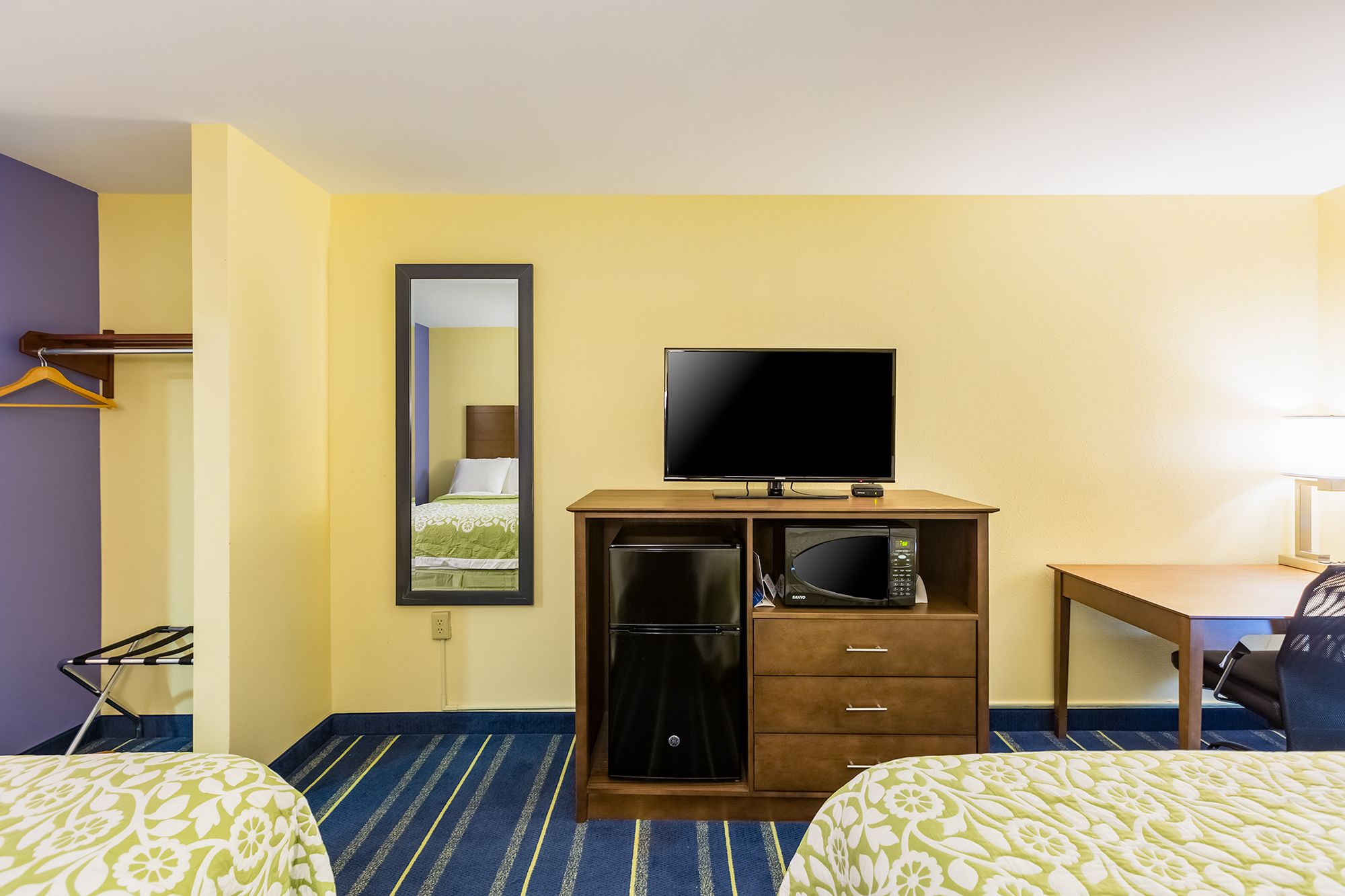 Days Inn by Wyndham Hartford/Closest Downtown