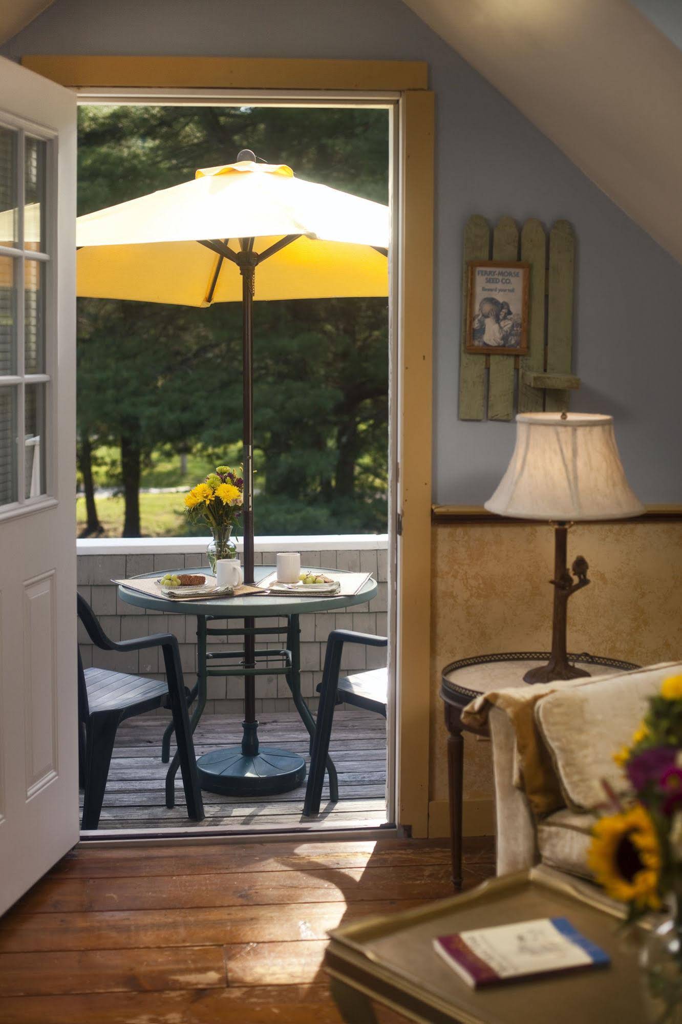 Abbey's Lantern Hill Inn