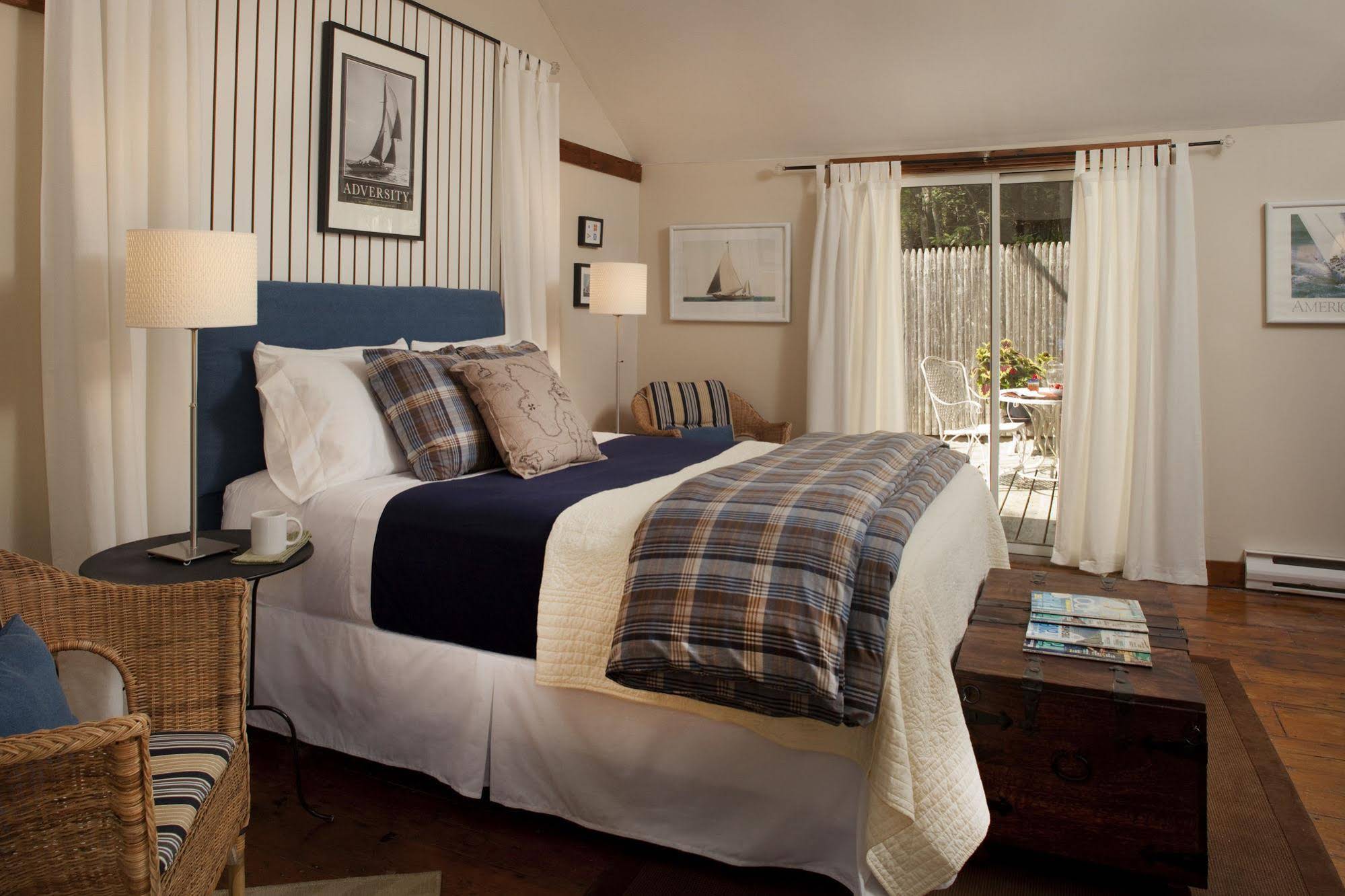 Abbey's Lantern Hill Inn