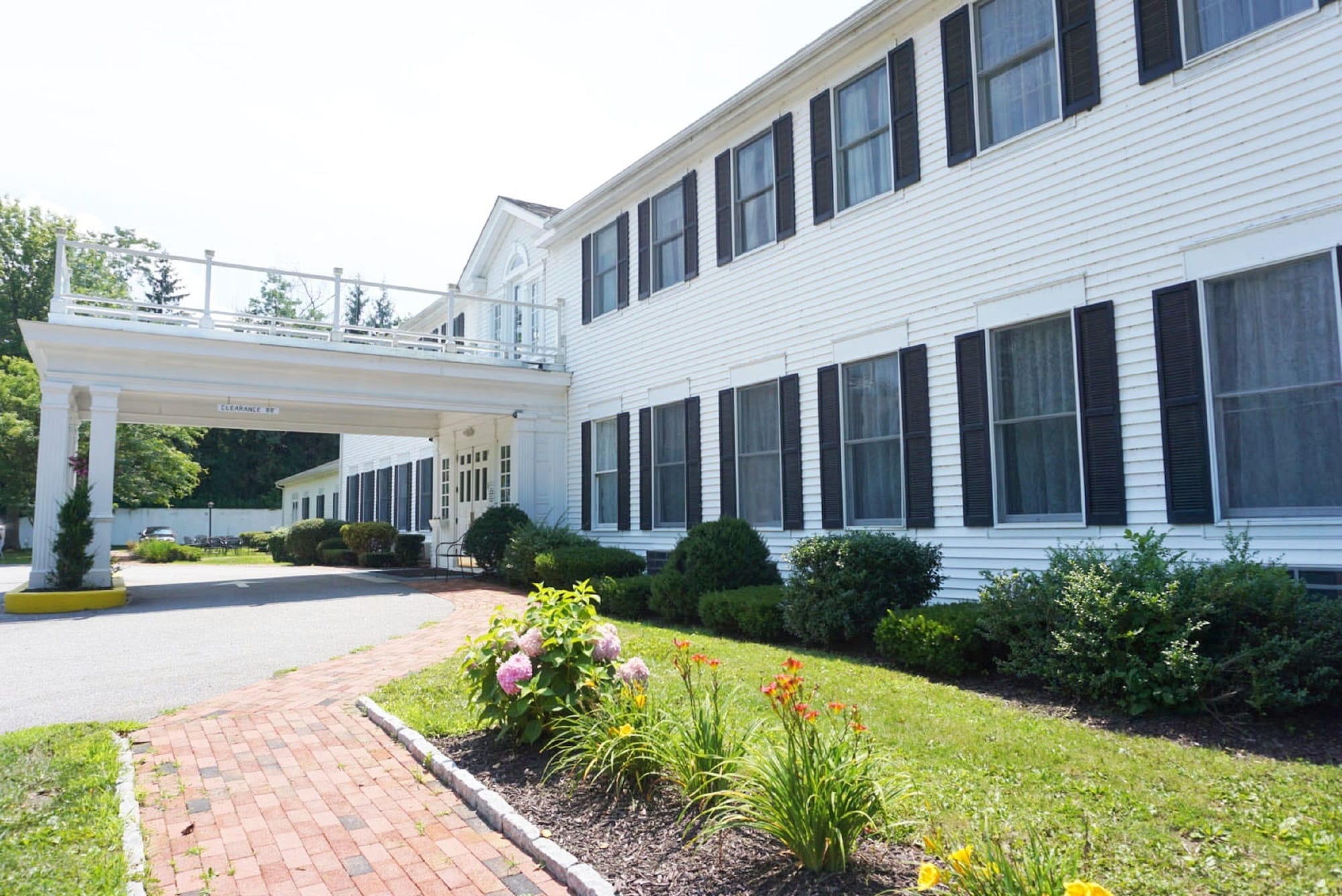 The Litchfield Inn