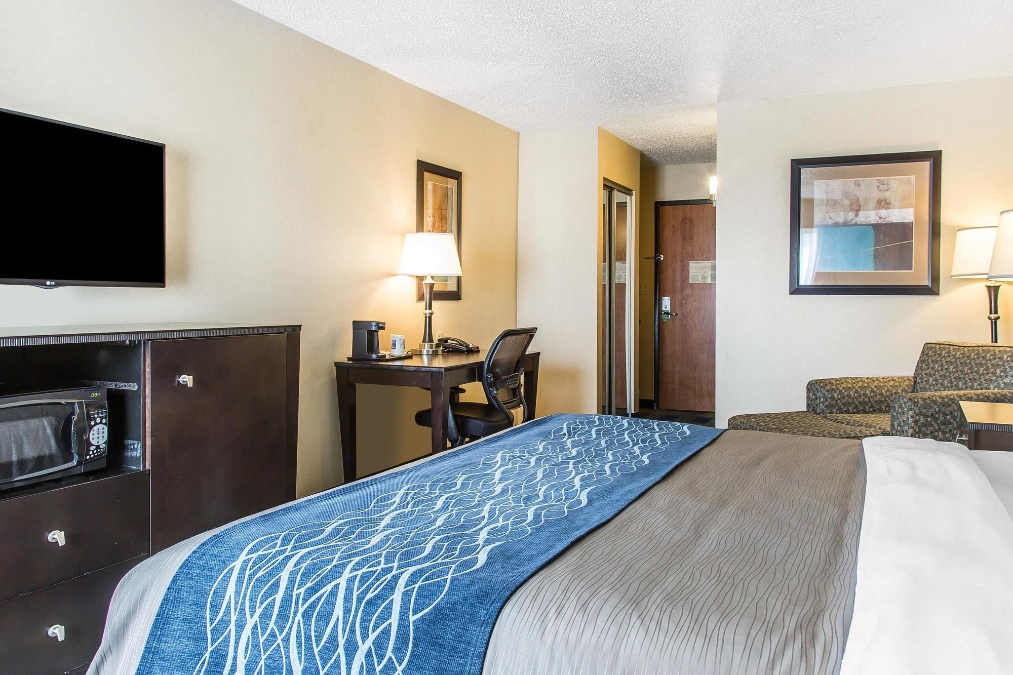 Comfort Inn & Suites Conference Center