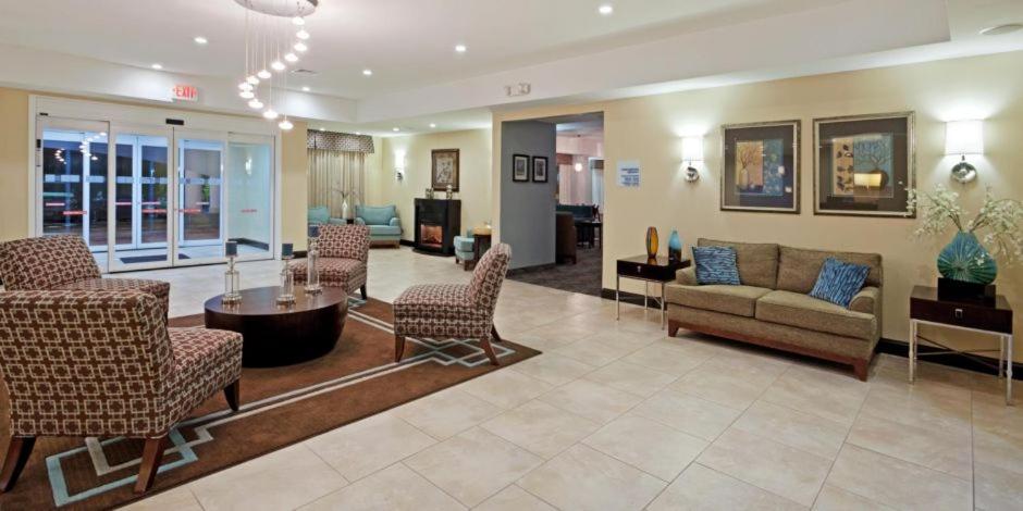 Holiday Inn Express & Suites Meriden