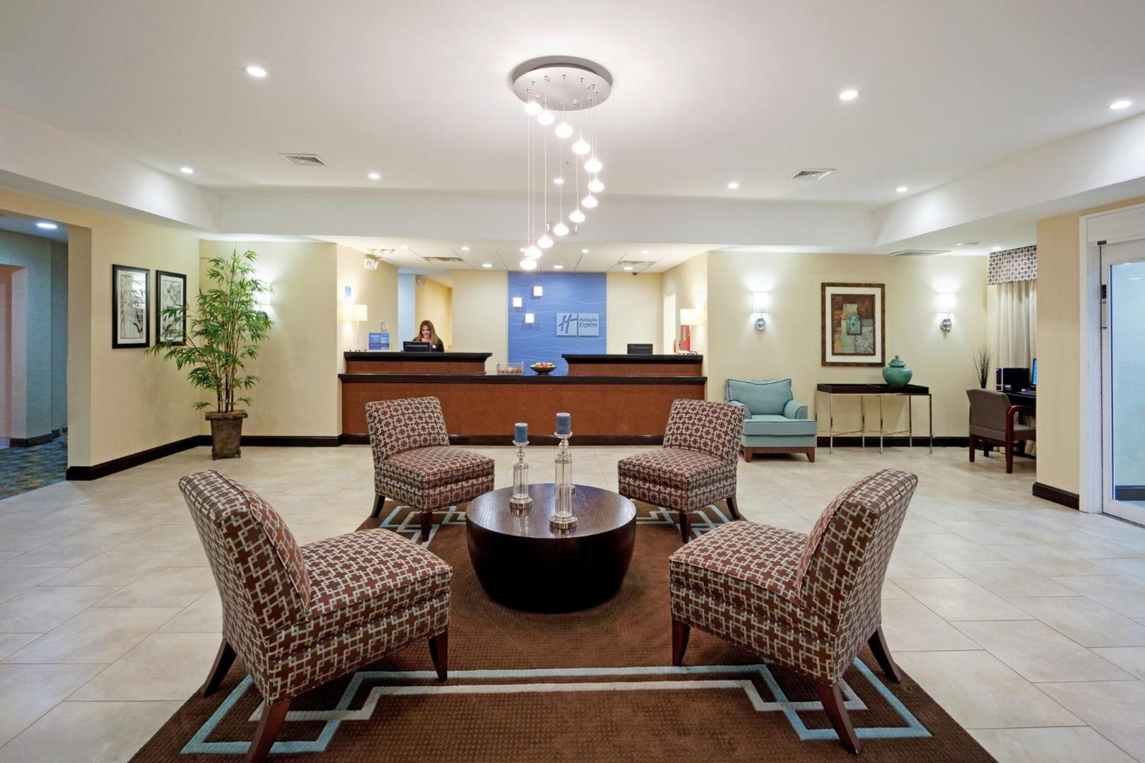 Holiday Inn Express & Suites Meriden
