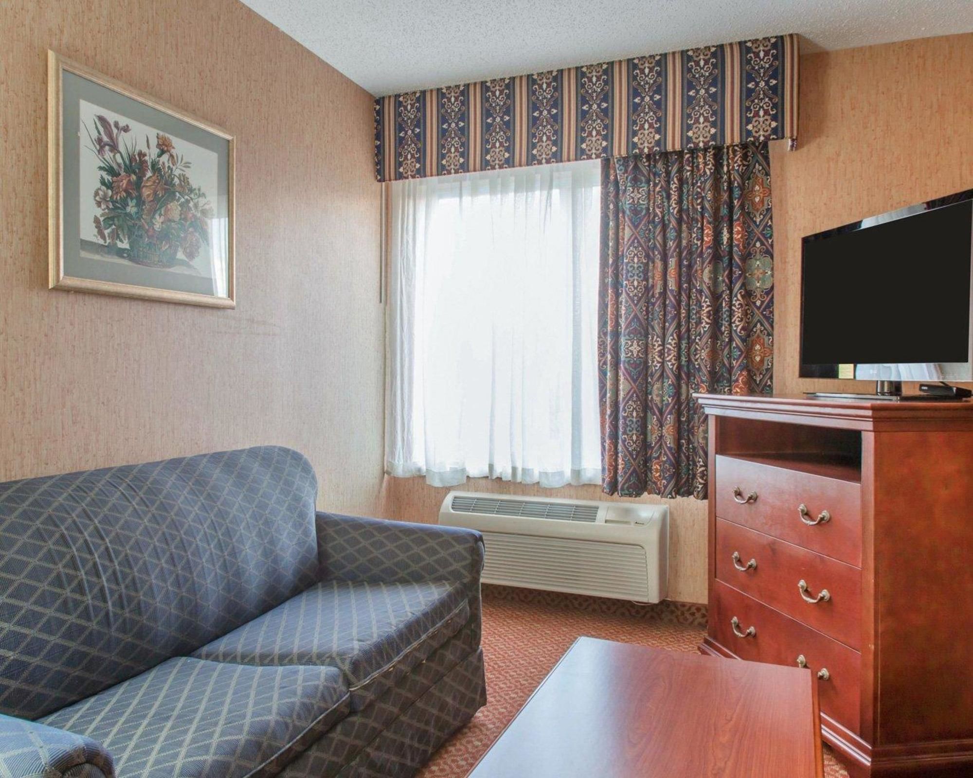 Quality Inn & Suites