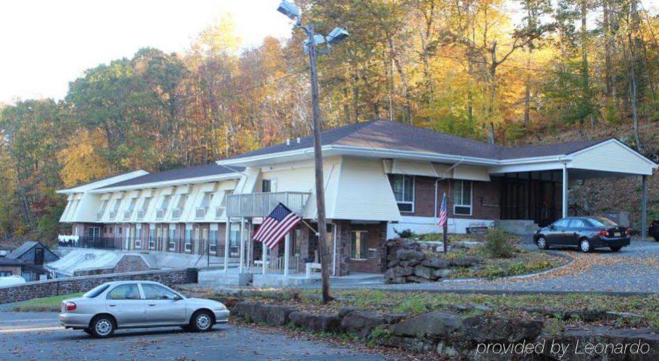 Passport Inn and Suites