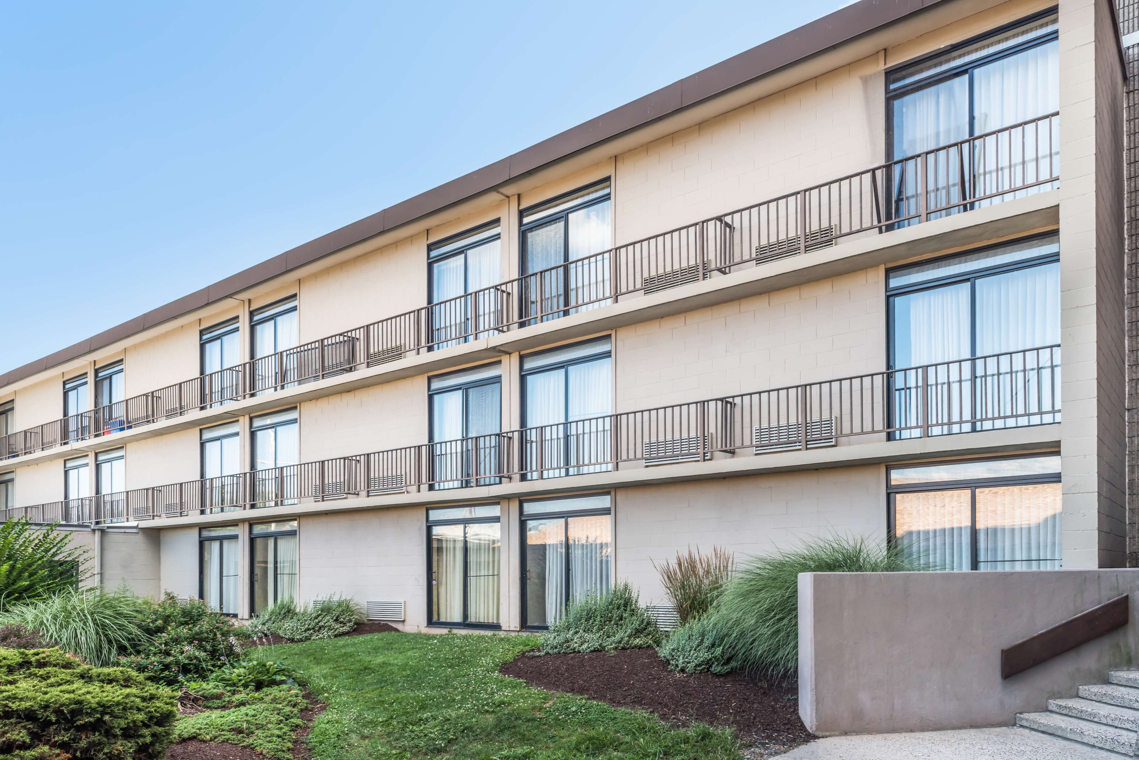 Howard Johnson by Wyndham Milford New Haven