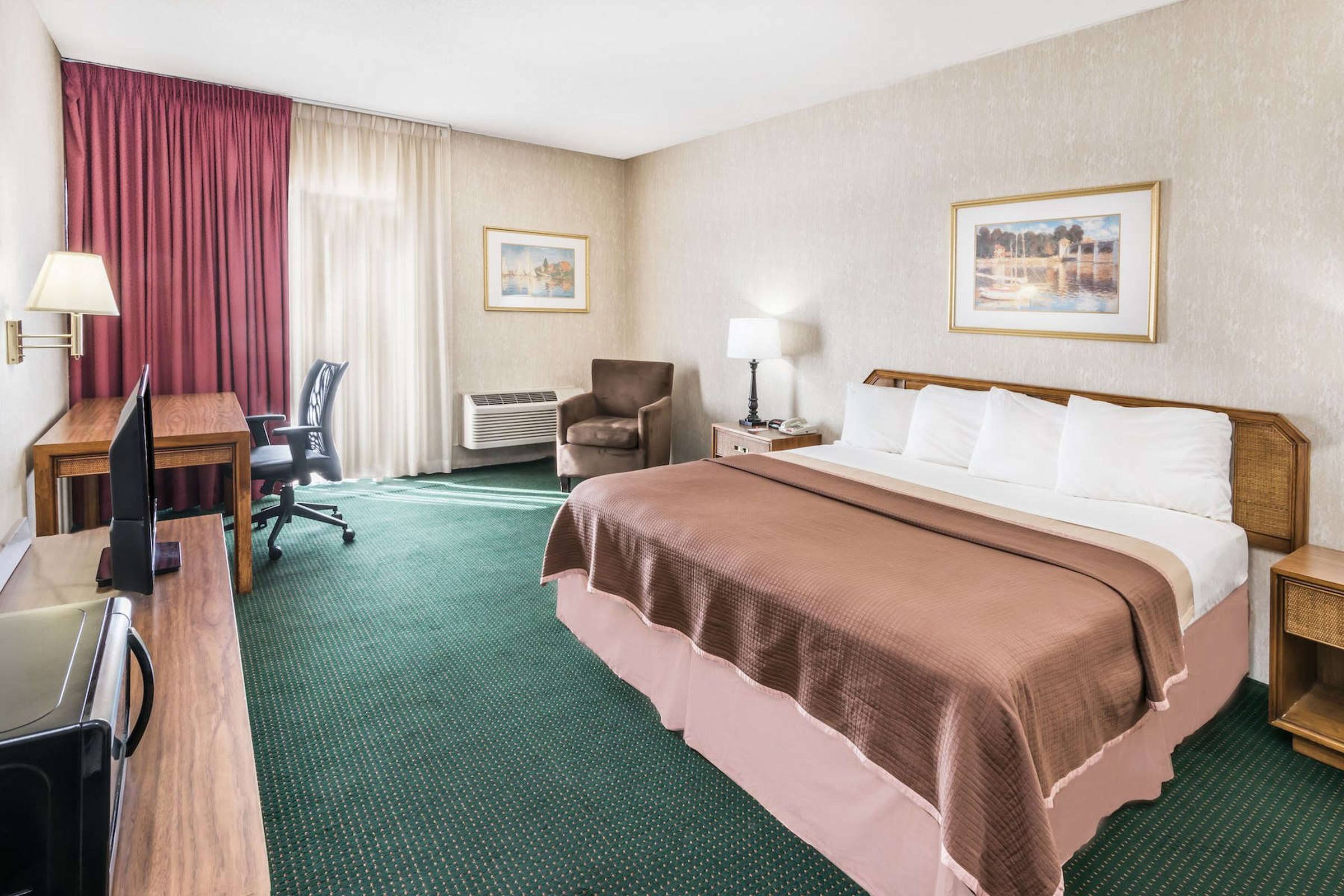 Howard Johnson by Wyndham Milford New Haven