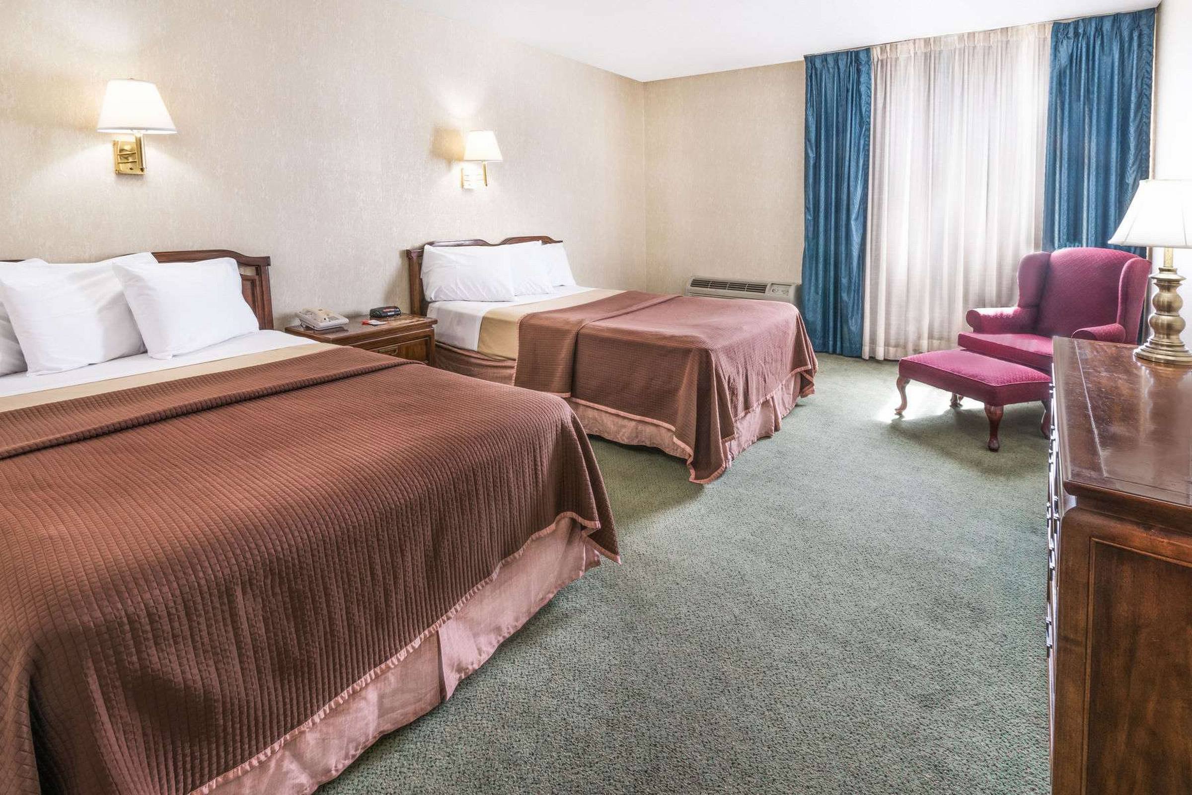 Howard Johnson by Wyndham Milford New Haven