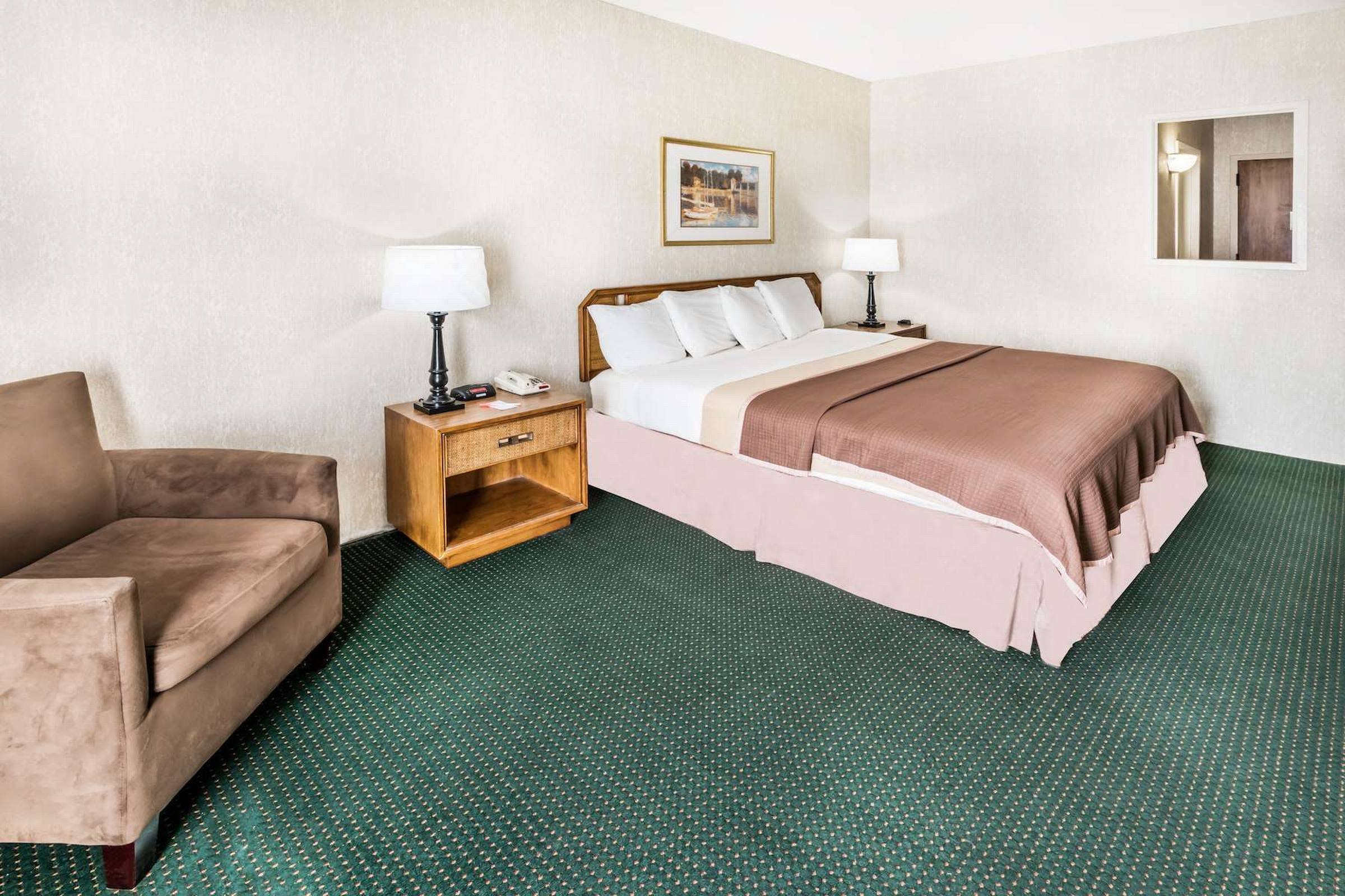 Howard Johnson by Wyndham Milford New Haven
