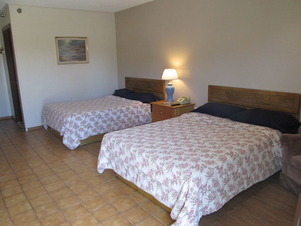 Mayflower Motel