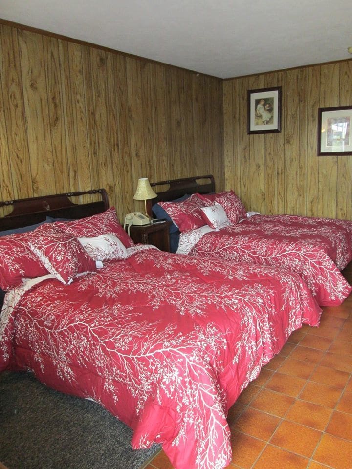 Mayflower Motel