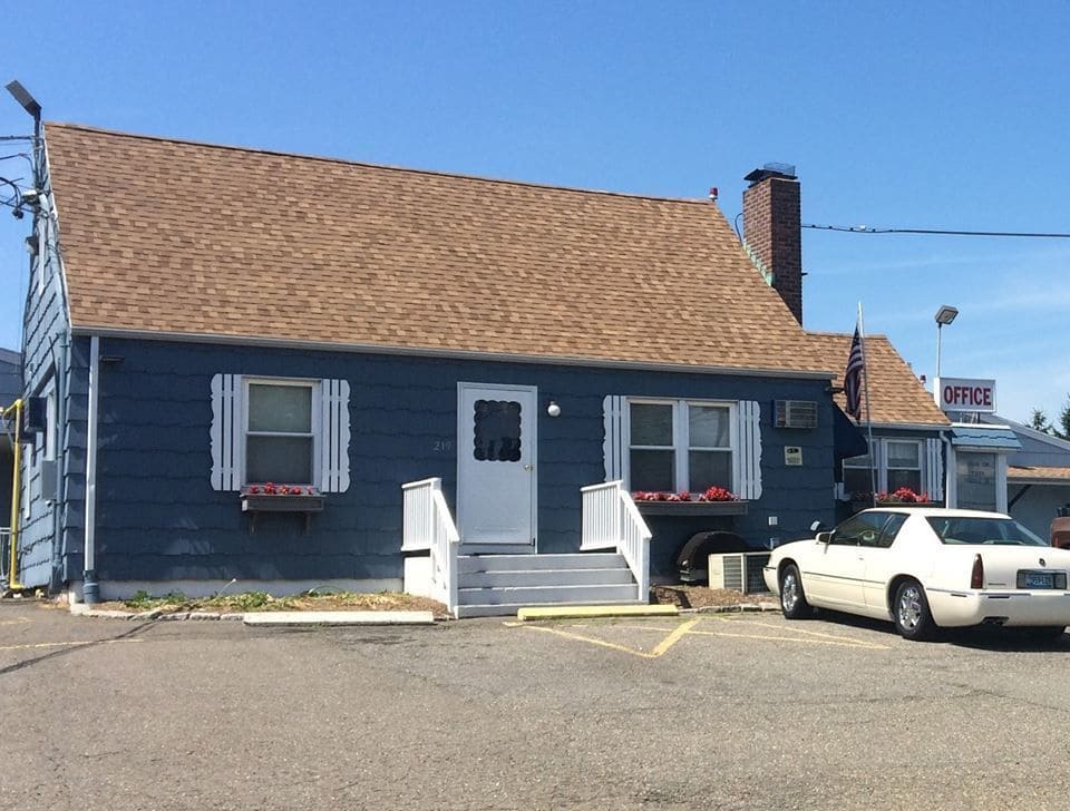 Mayflower Motel
