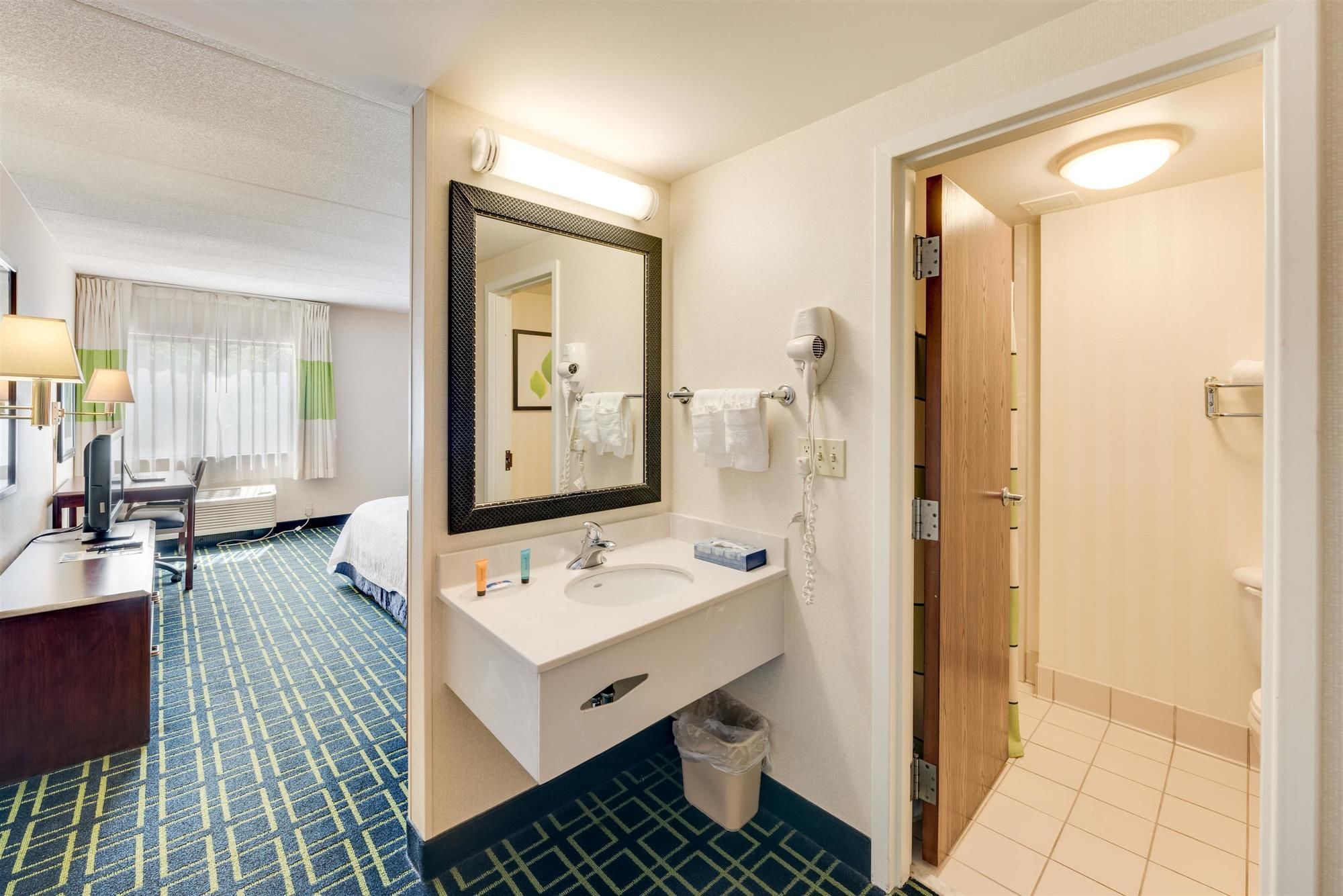 Motel 6 Milford