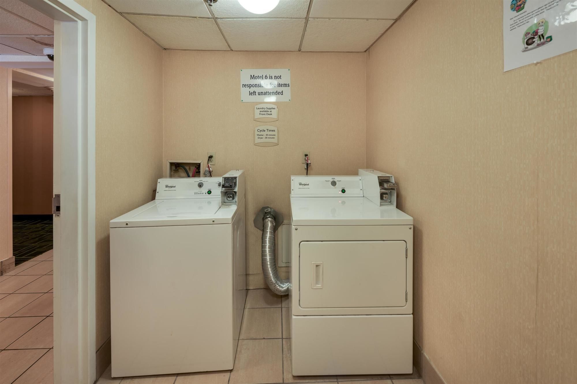 Motel 6 Milford