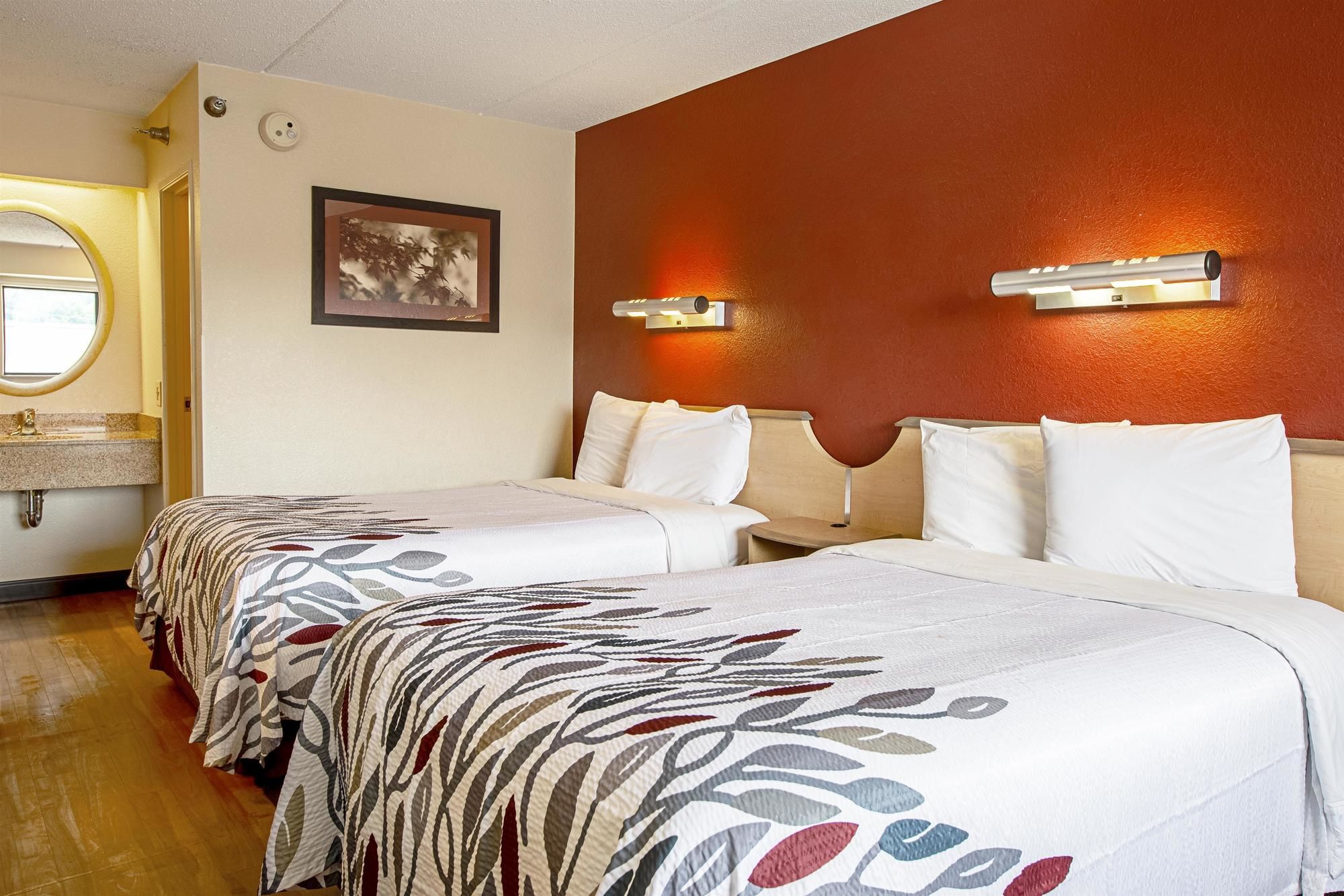 Red Roof Inn Milford