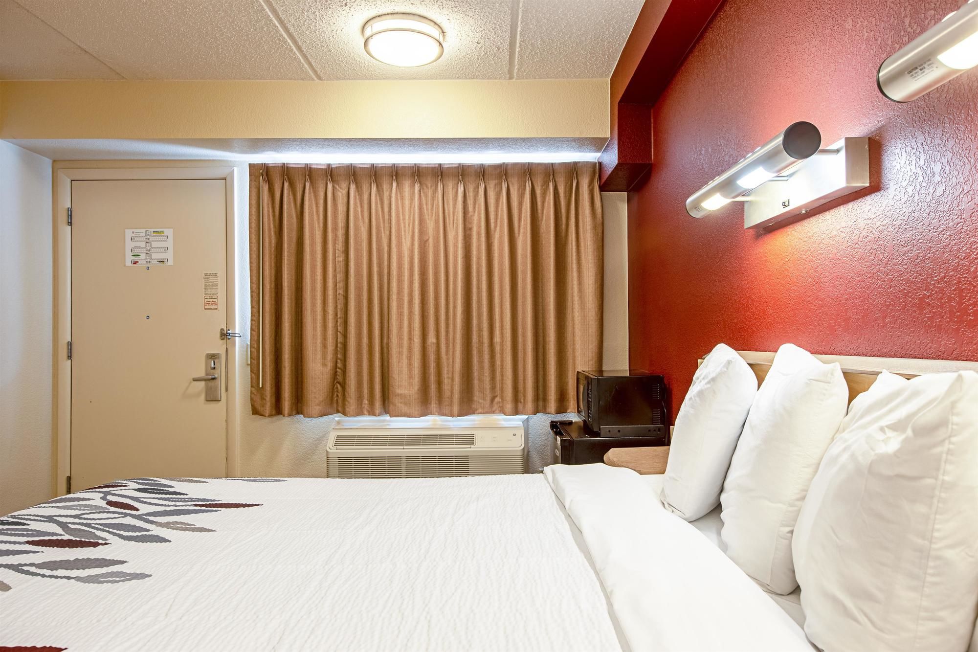 Red Roof Inn Milford