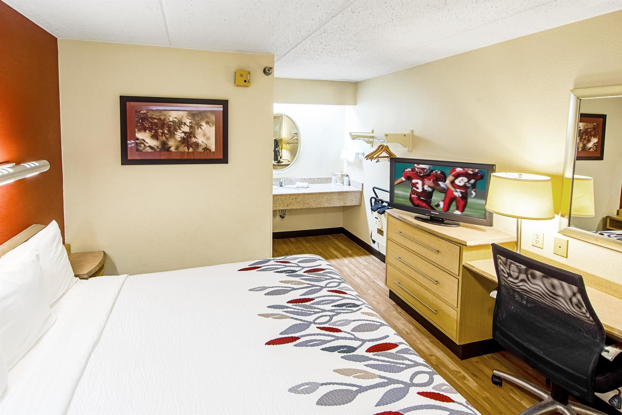 Red Roof Inn Milford
