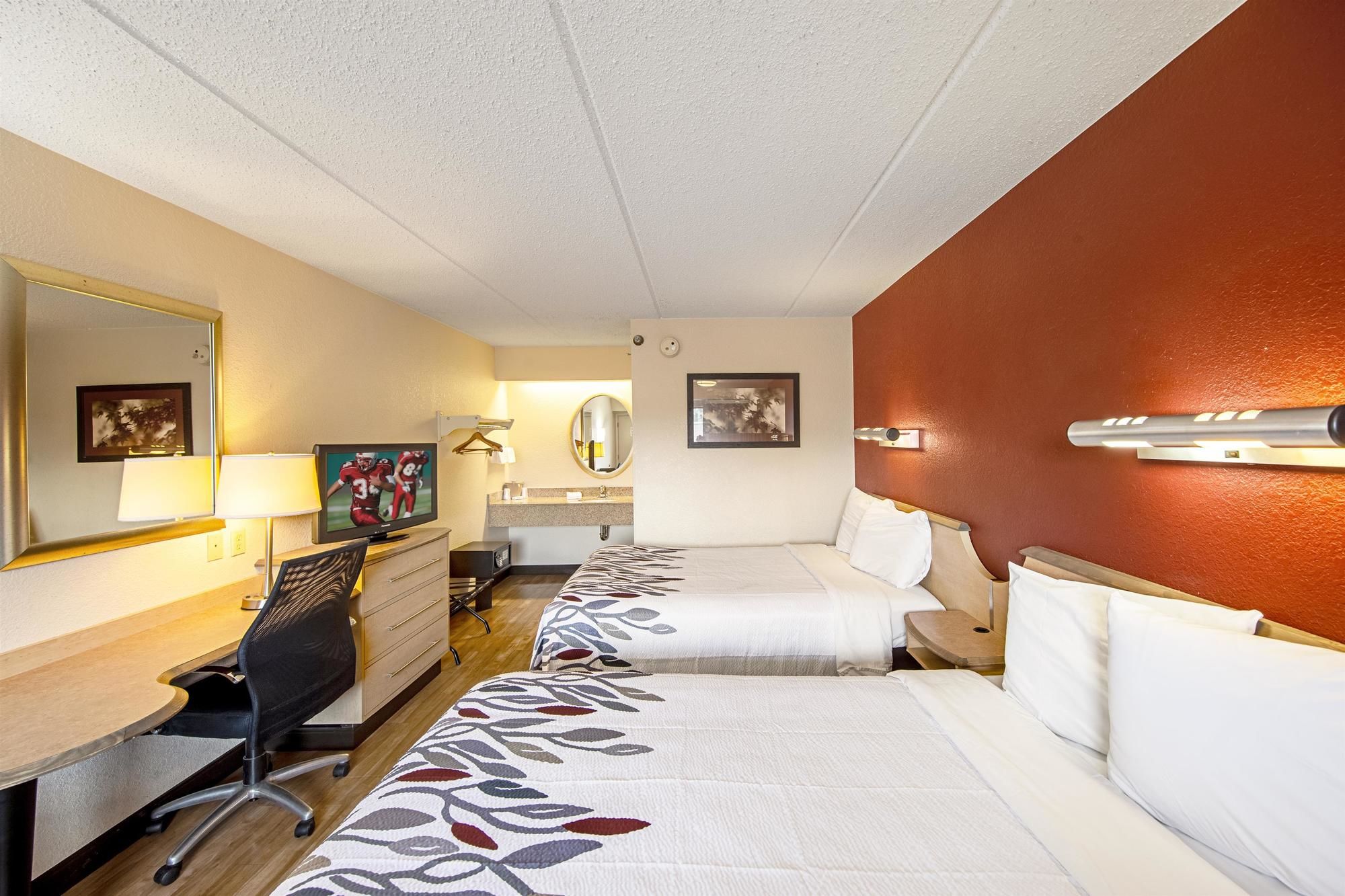 Red Roof Inn Milford