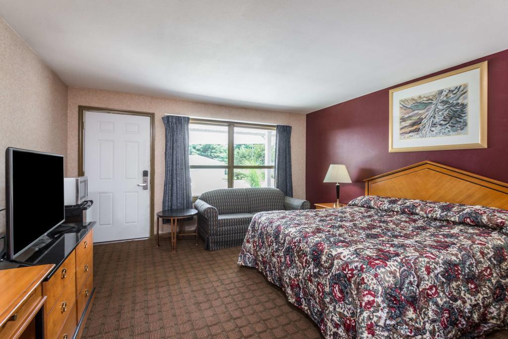 Knights Inn