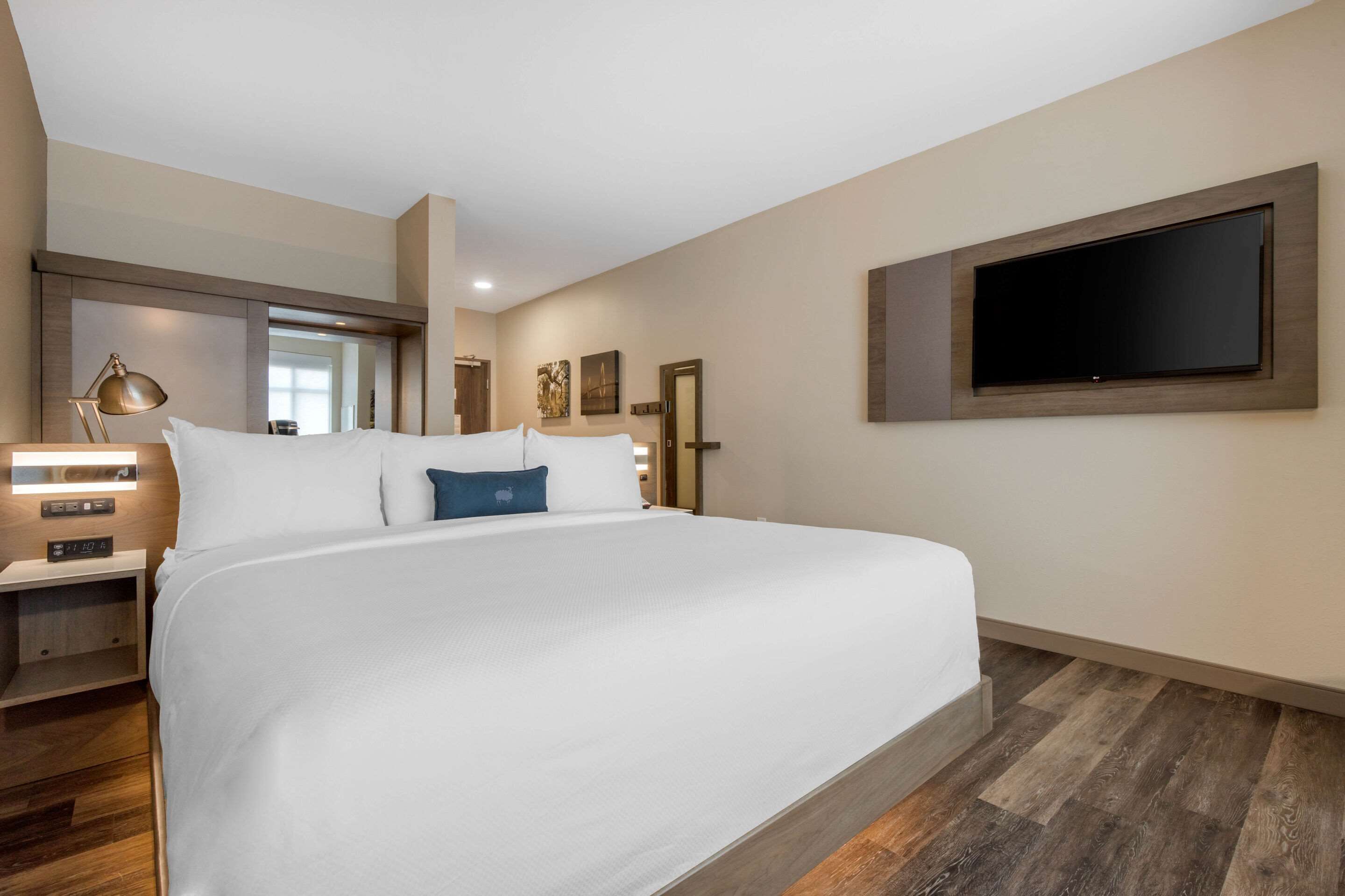Cambria Hotel New Haven University Area