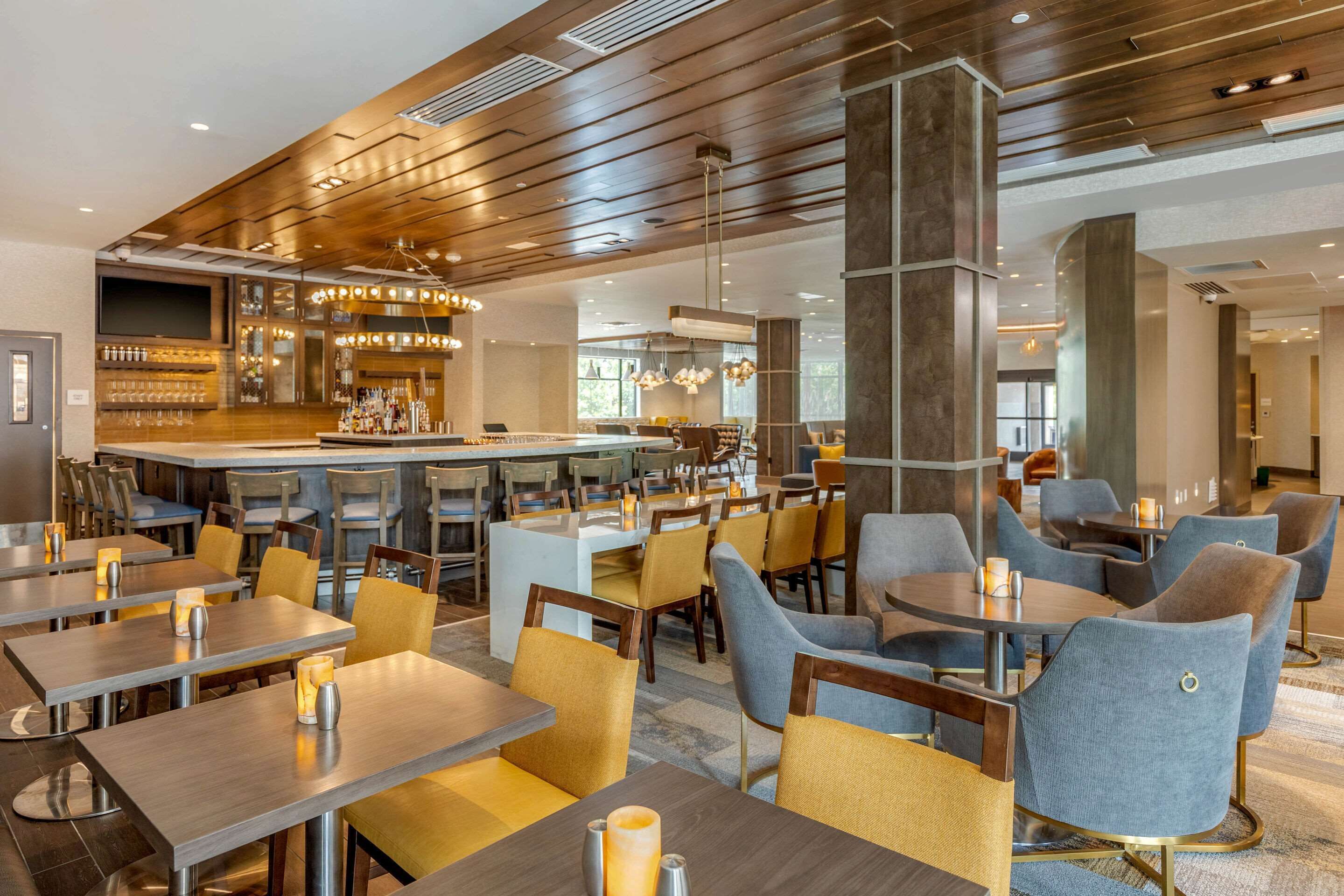 Cambria Hotel New Haven University Area