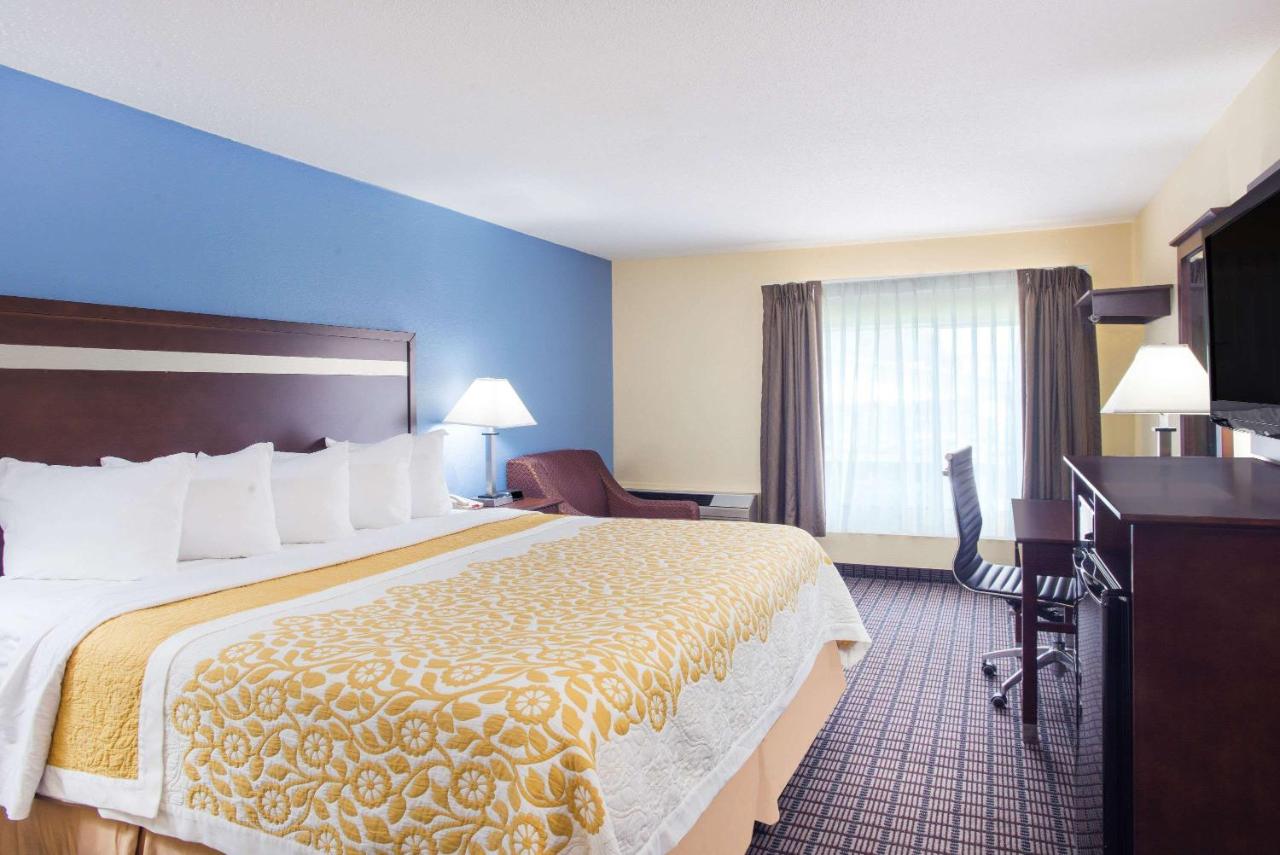 Days Inn By Wyndham New Haven