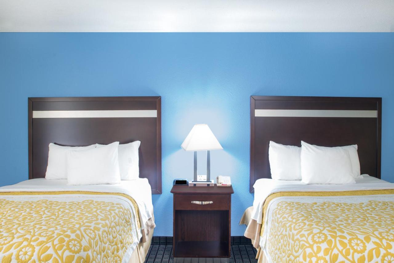 Days Inn By Wyndham New Haven