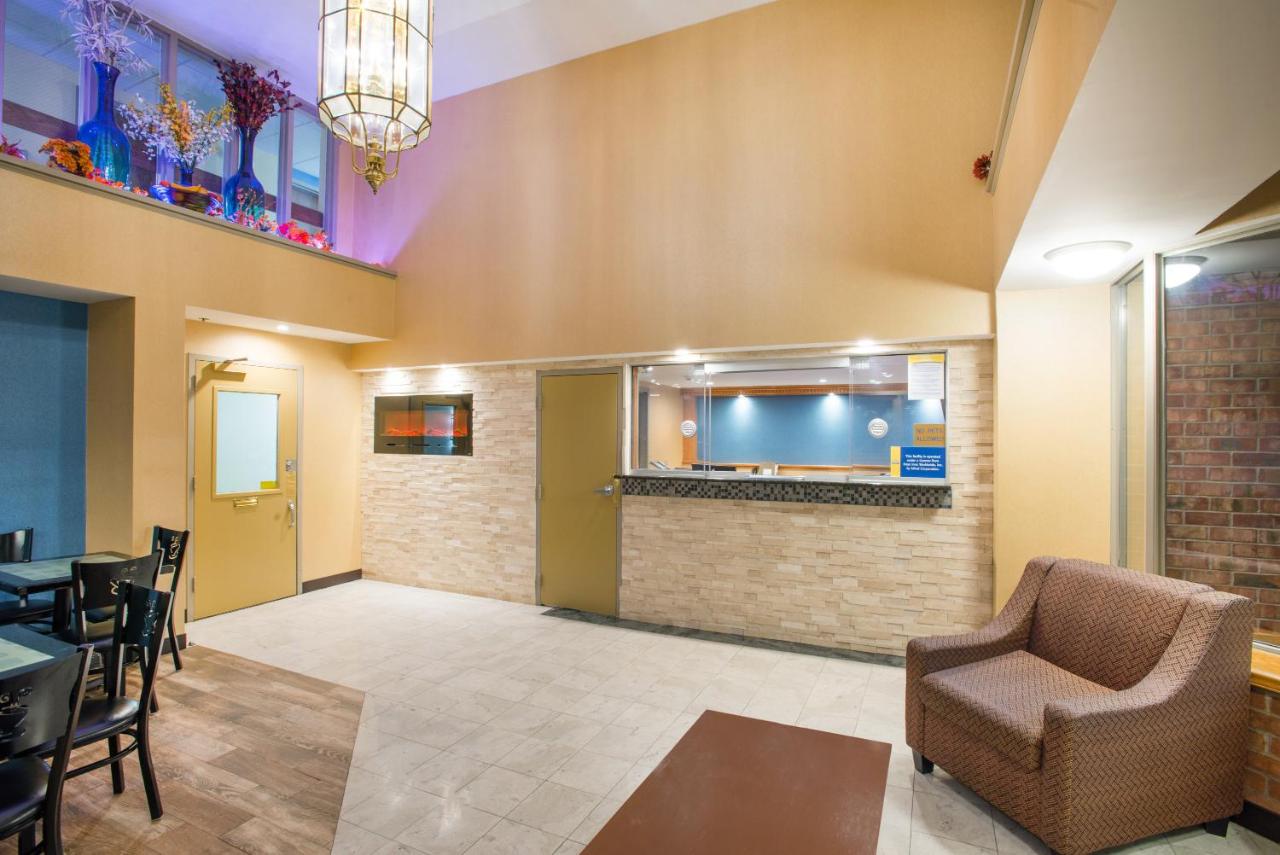 Days Inn By Wyndham New Haven