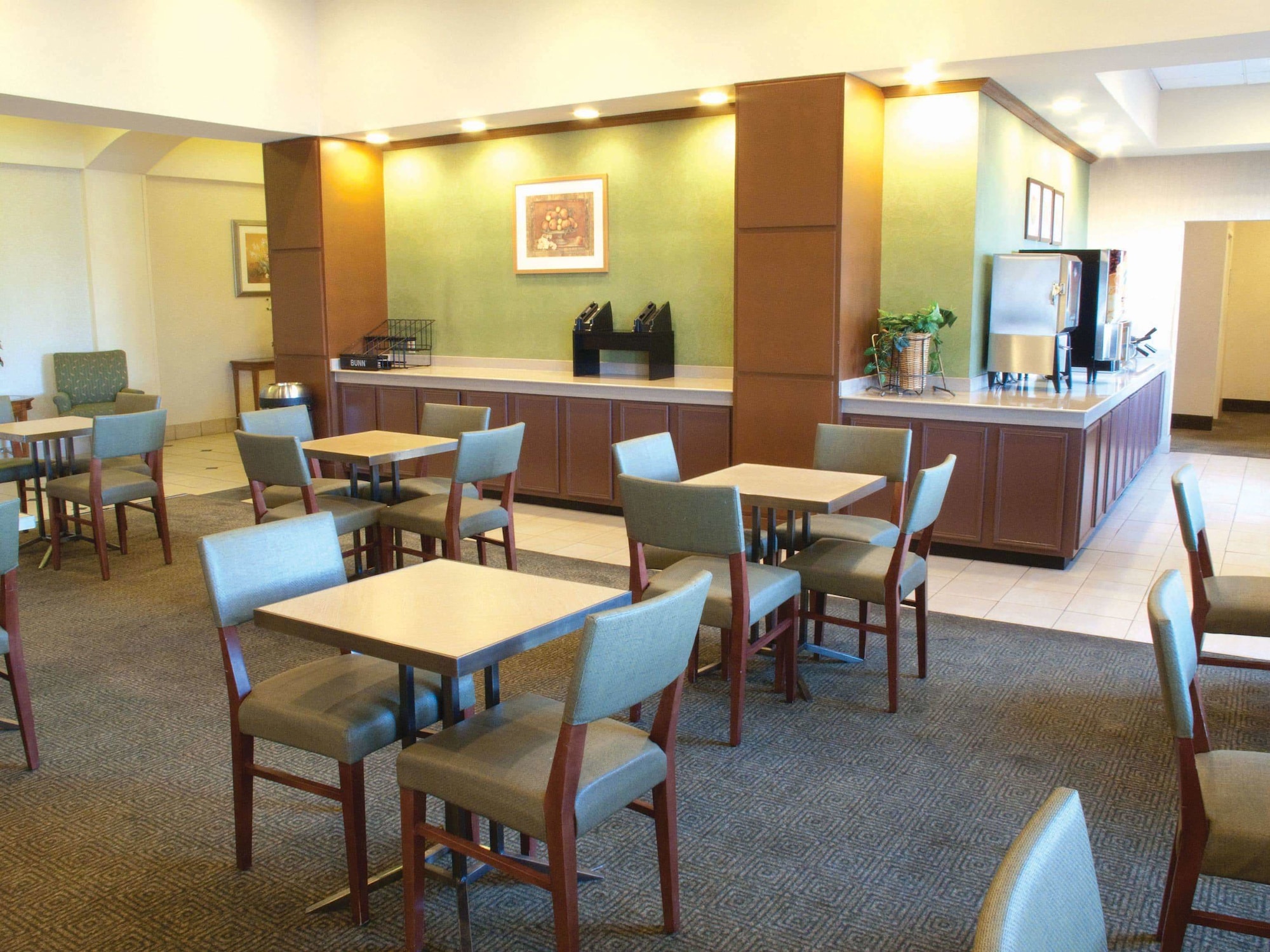 La Quinta Inn & Suites by Wyndham New Haven