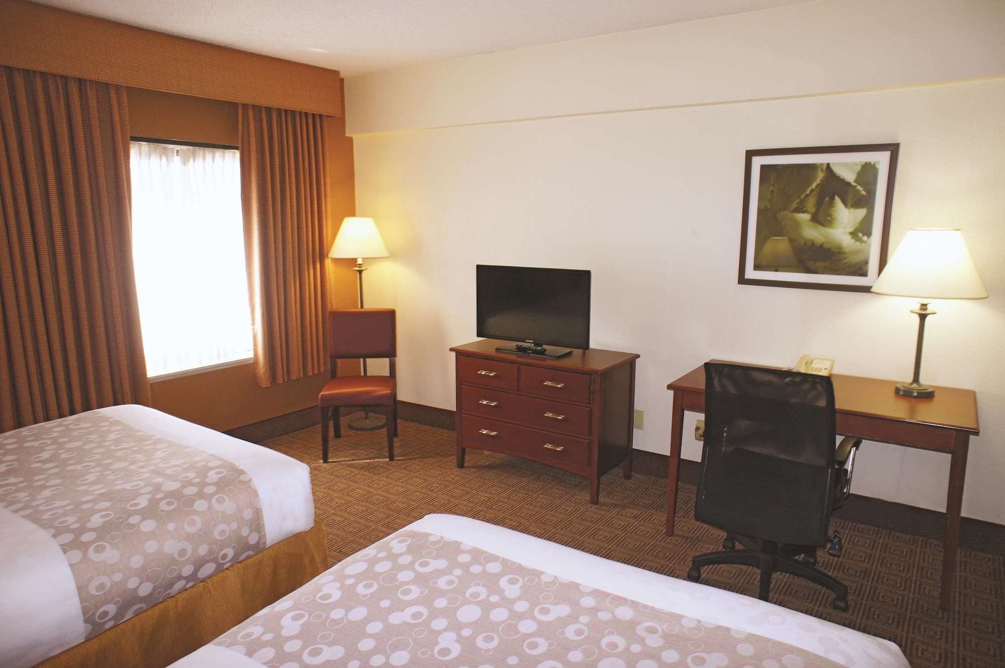 La Quinta Inn & Suites by Wyndham New Haven