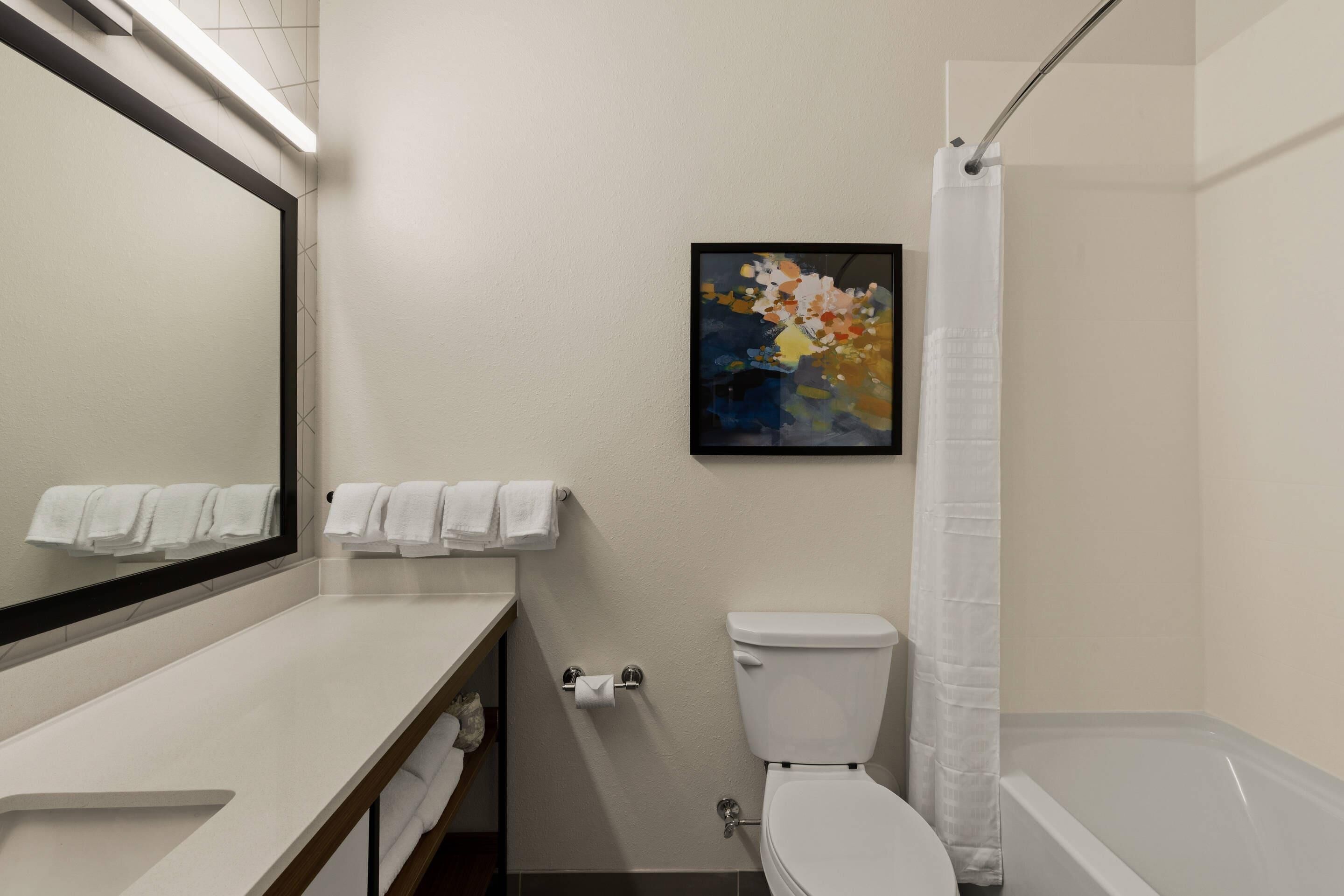 Everhome Suites Portsmouth - Newington