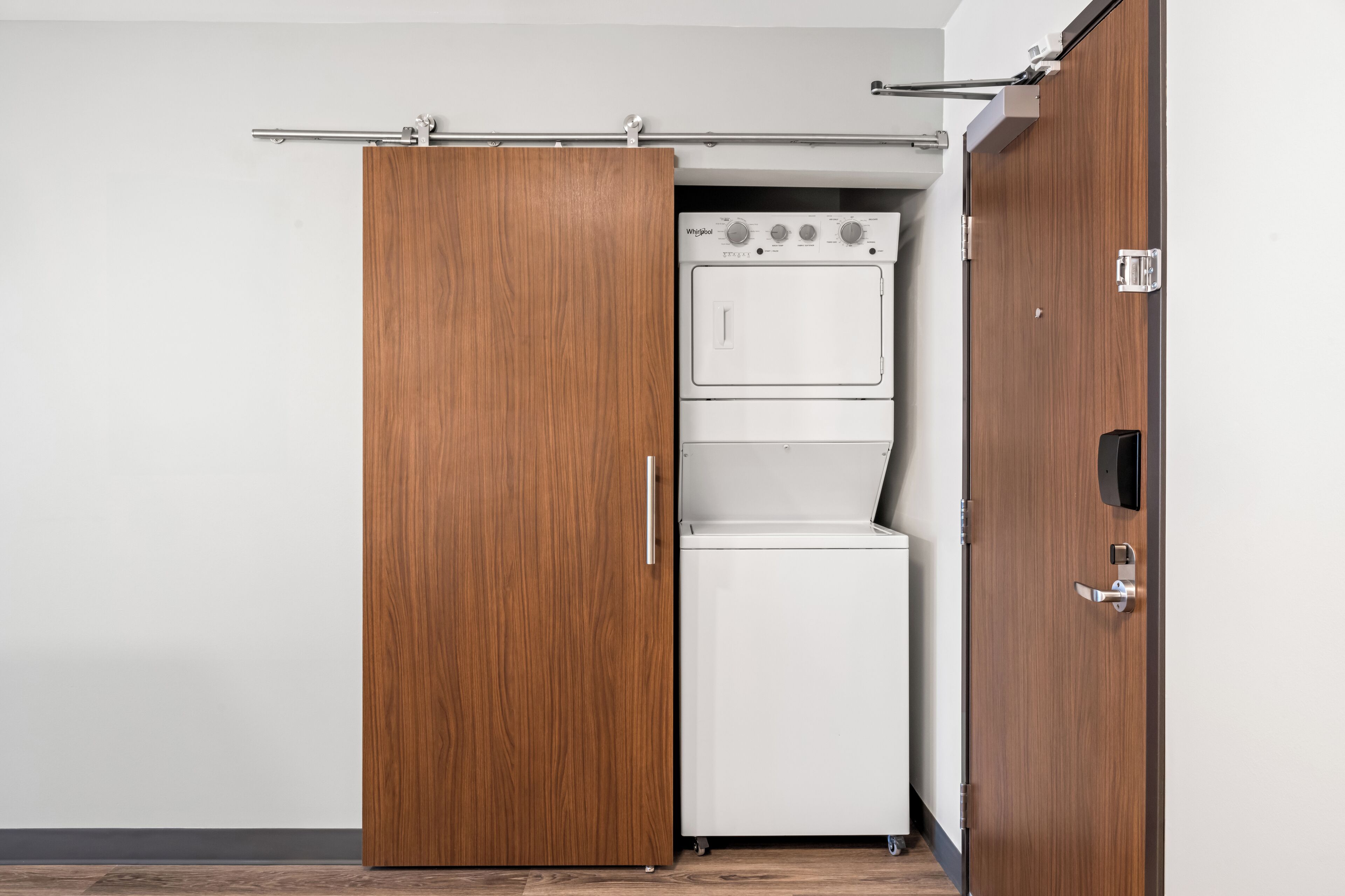 Everhome Suites Portsmouth - Newington