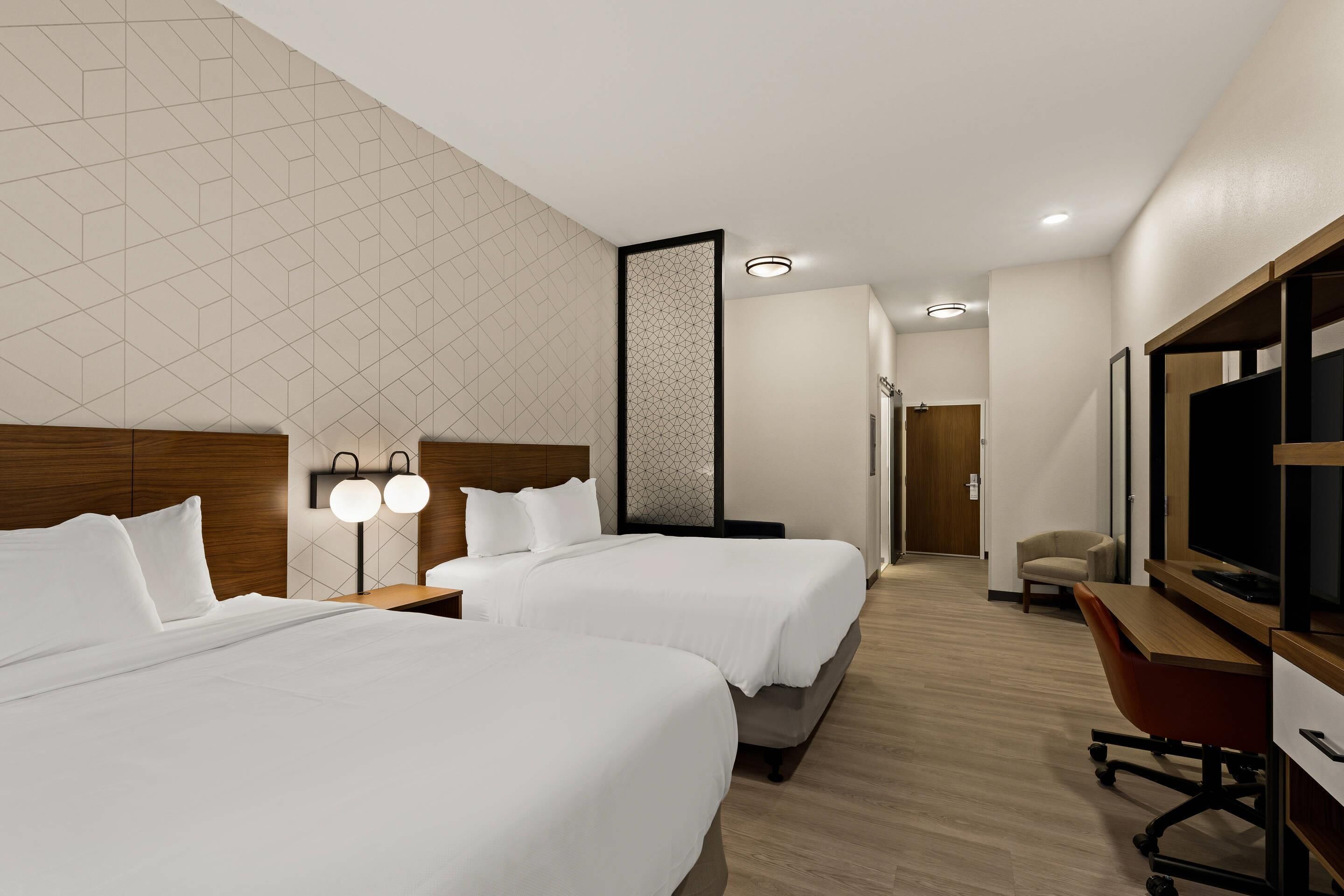 Everhome Suites Portsmouth - Newington