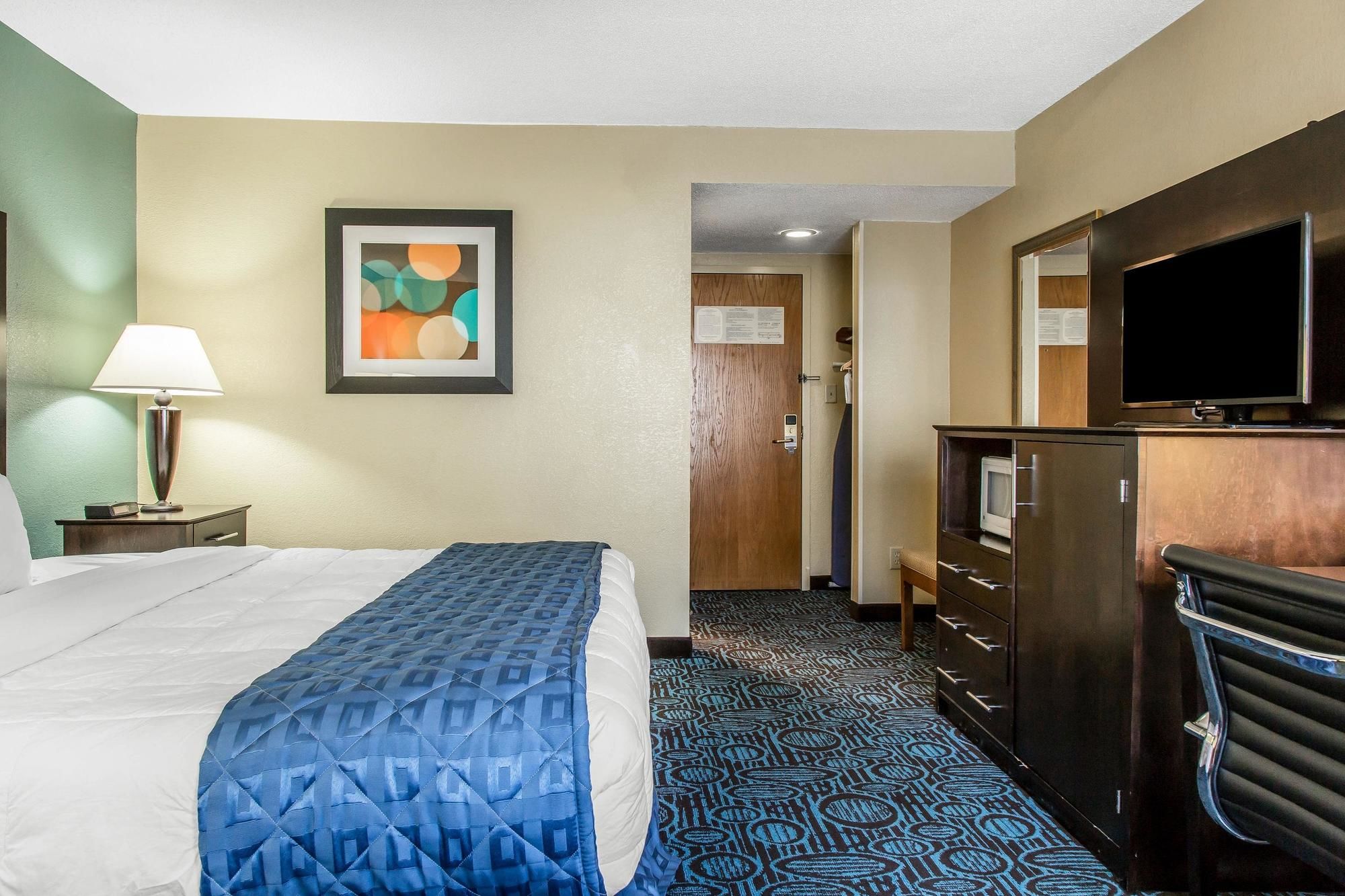 Regency Inn & Suites