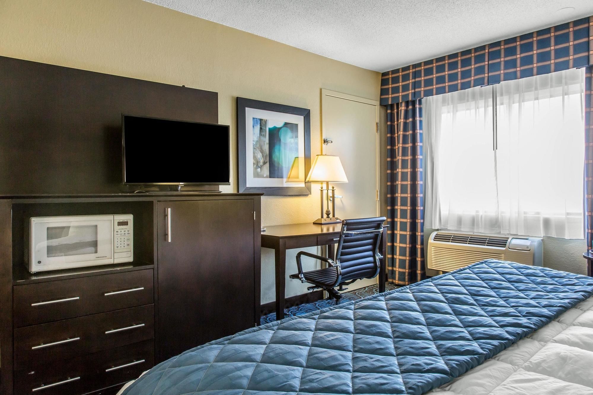Regency Inn & Suites