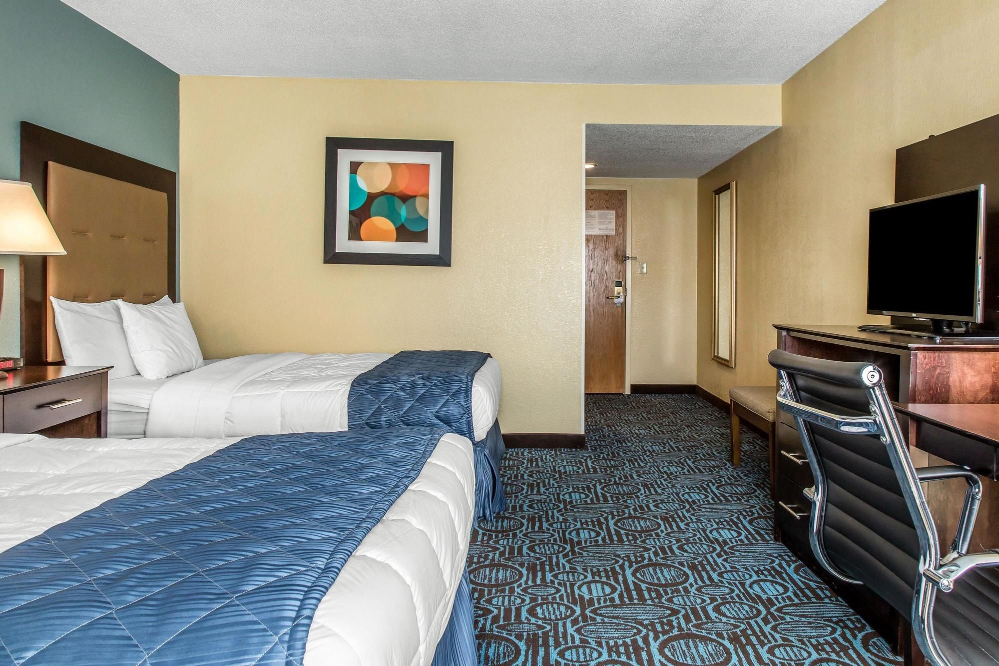 Regency Inn & Suites