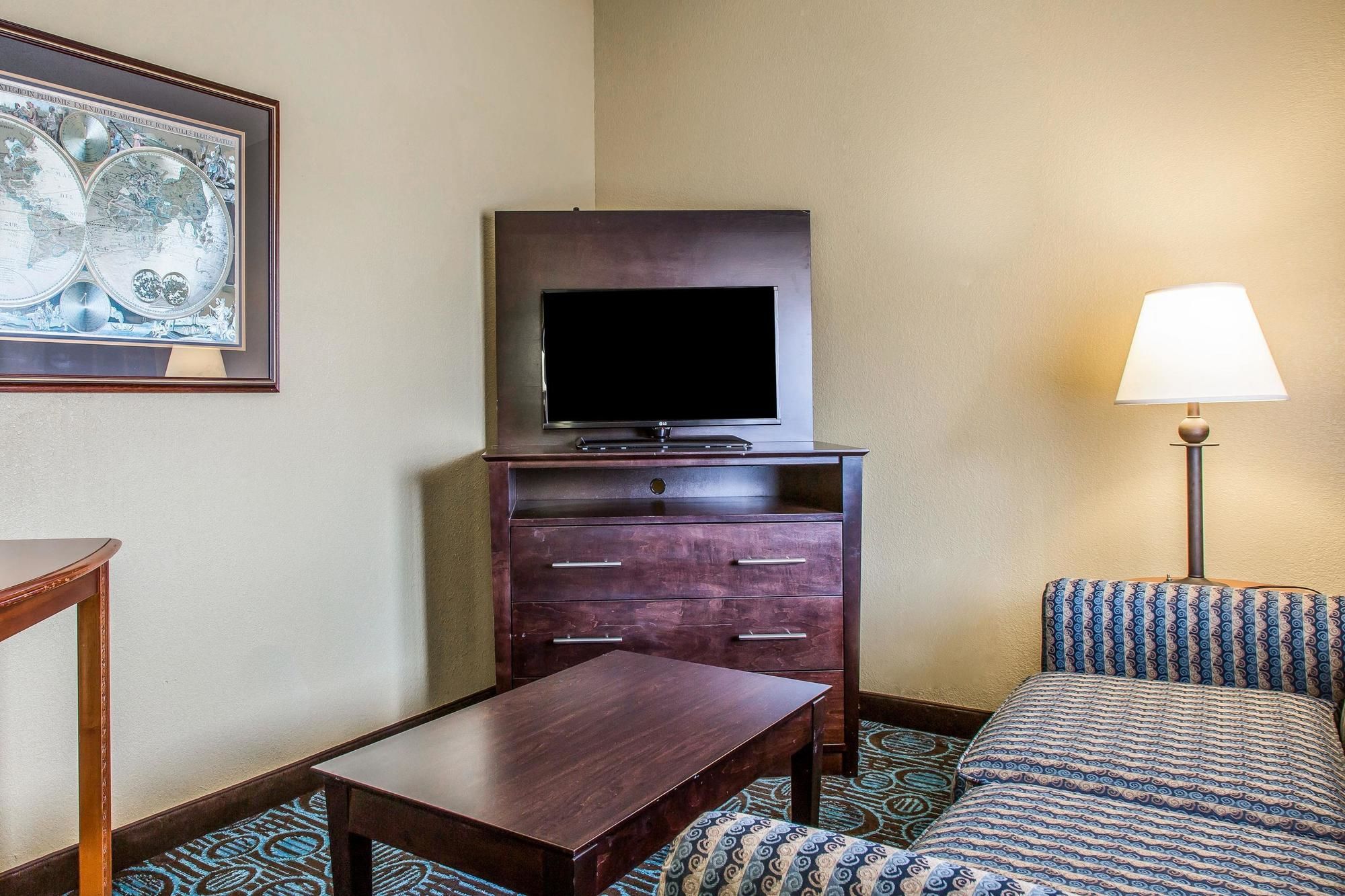Regency Inn & Suites