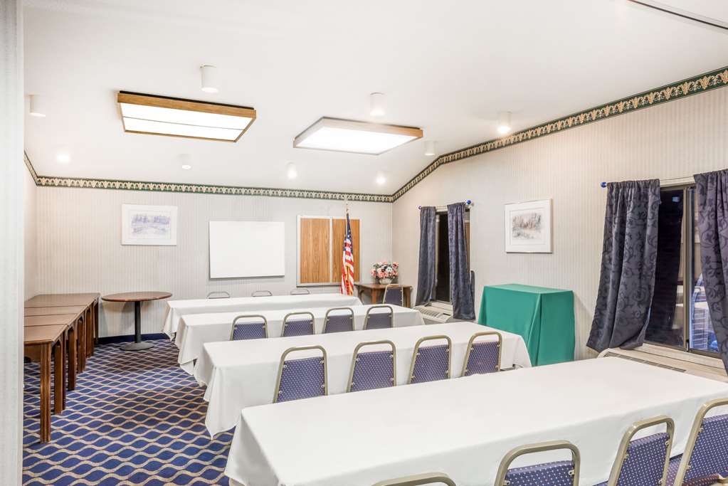 Aderi Hotel