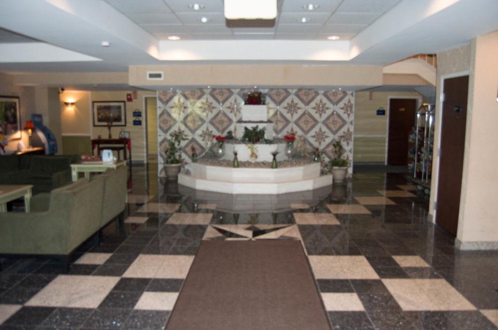 Aderi Hotel