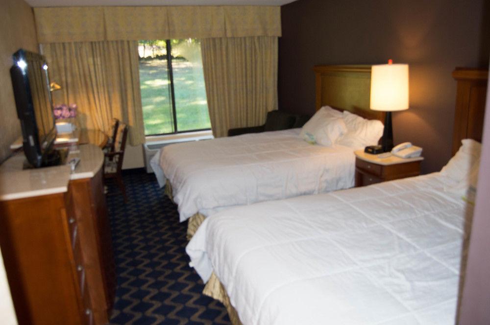 Aderi Hotel
