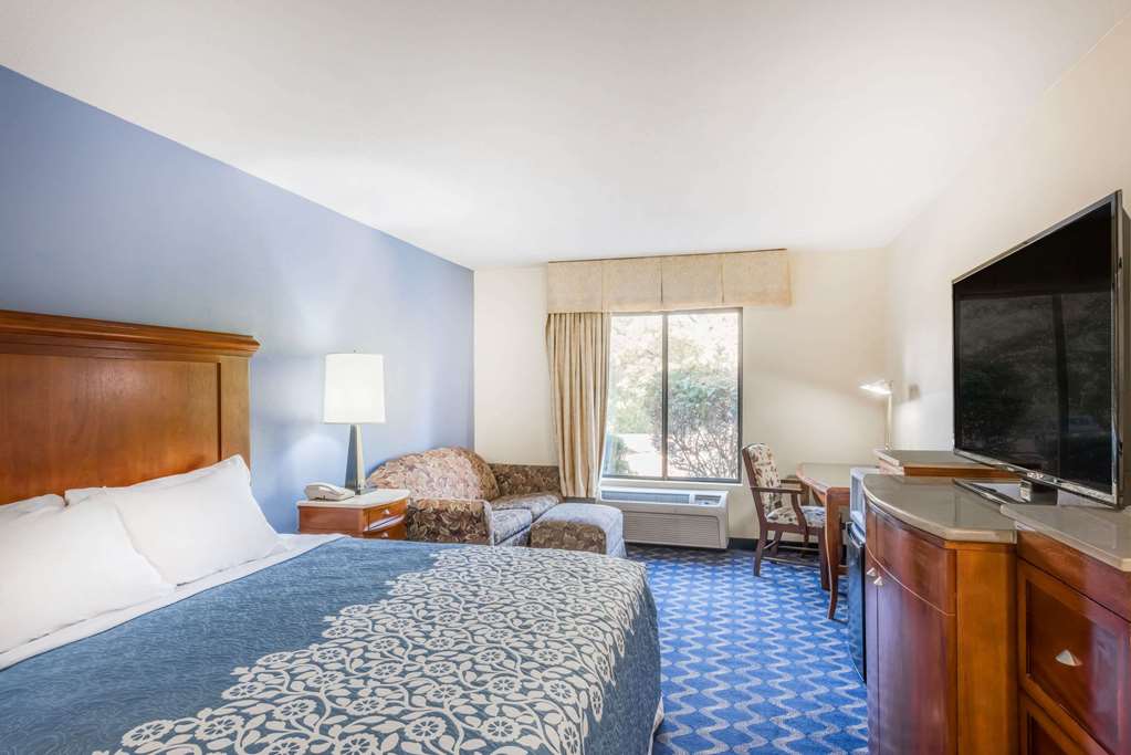 Aderi Hotel