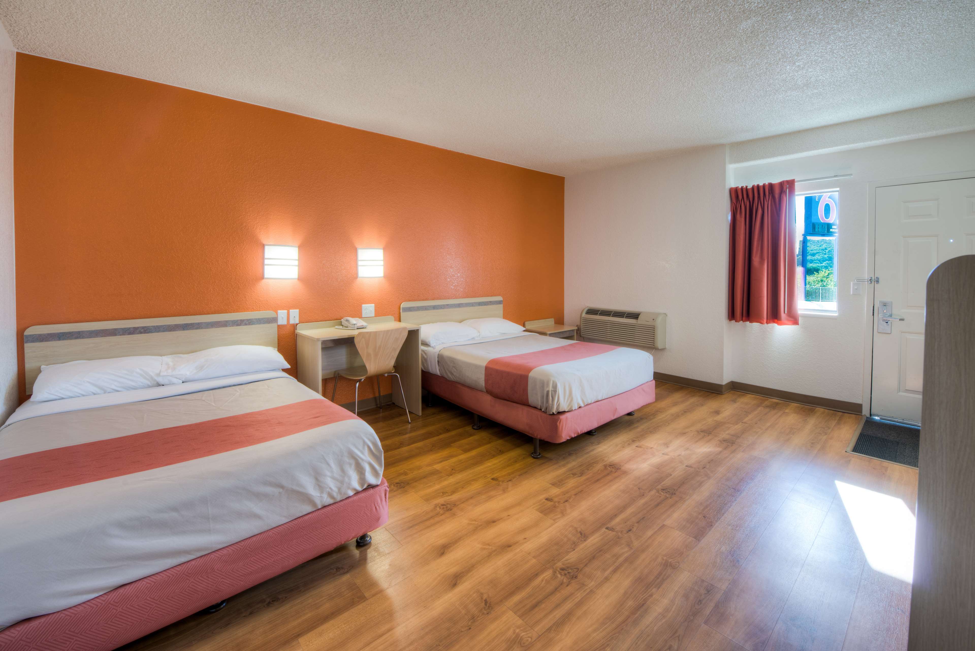 Motel 6