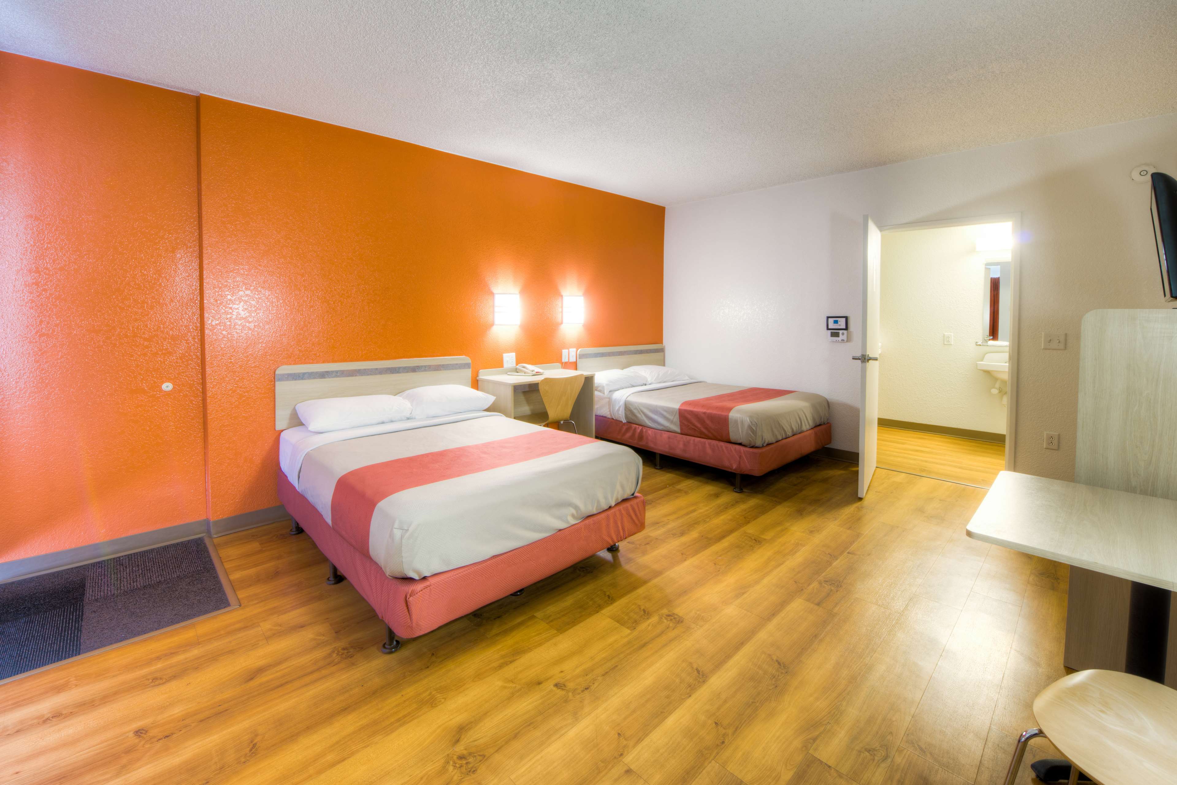 Motel 6