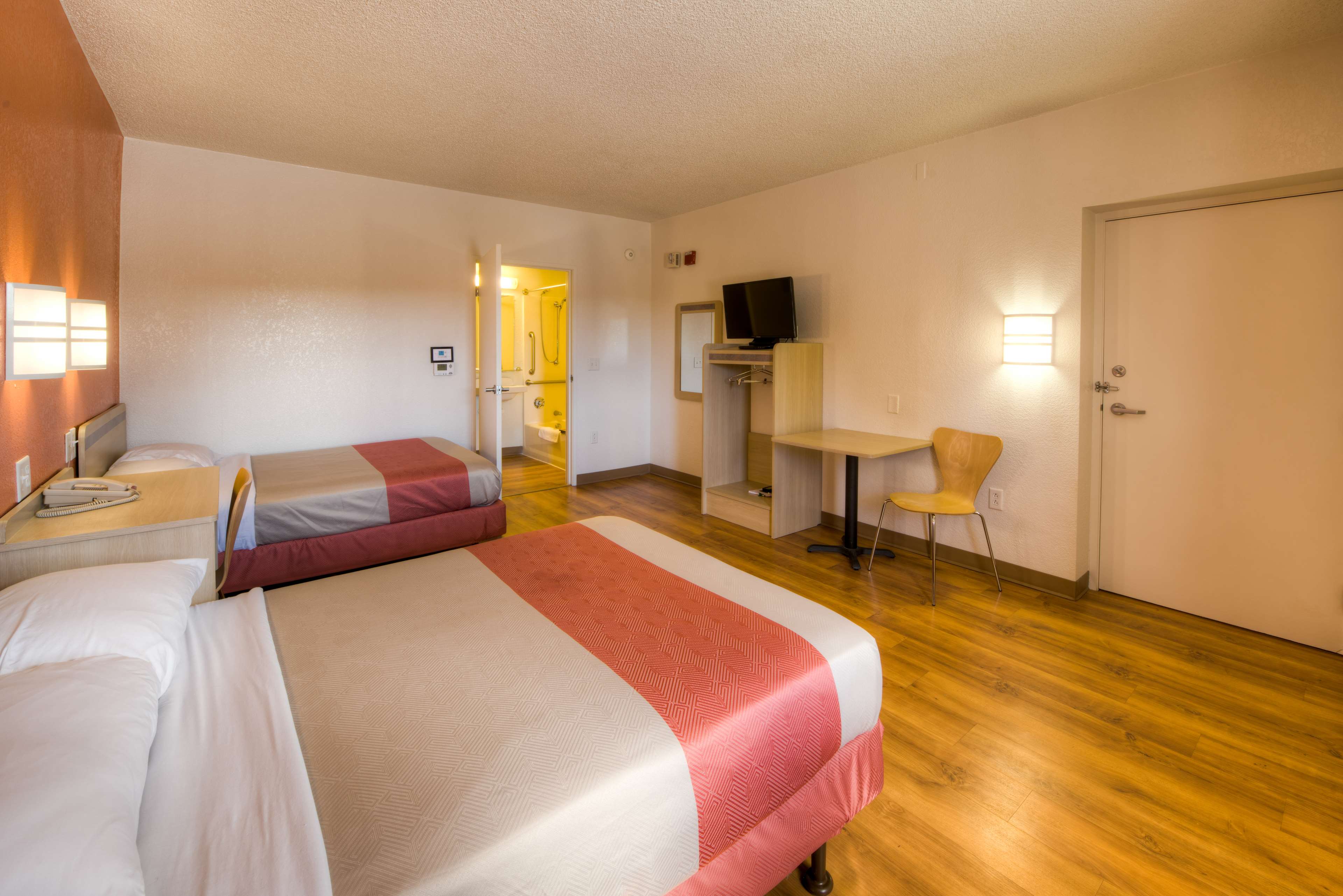 Motel 6