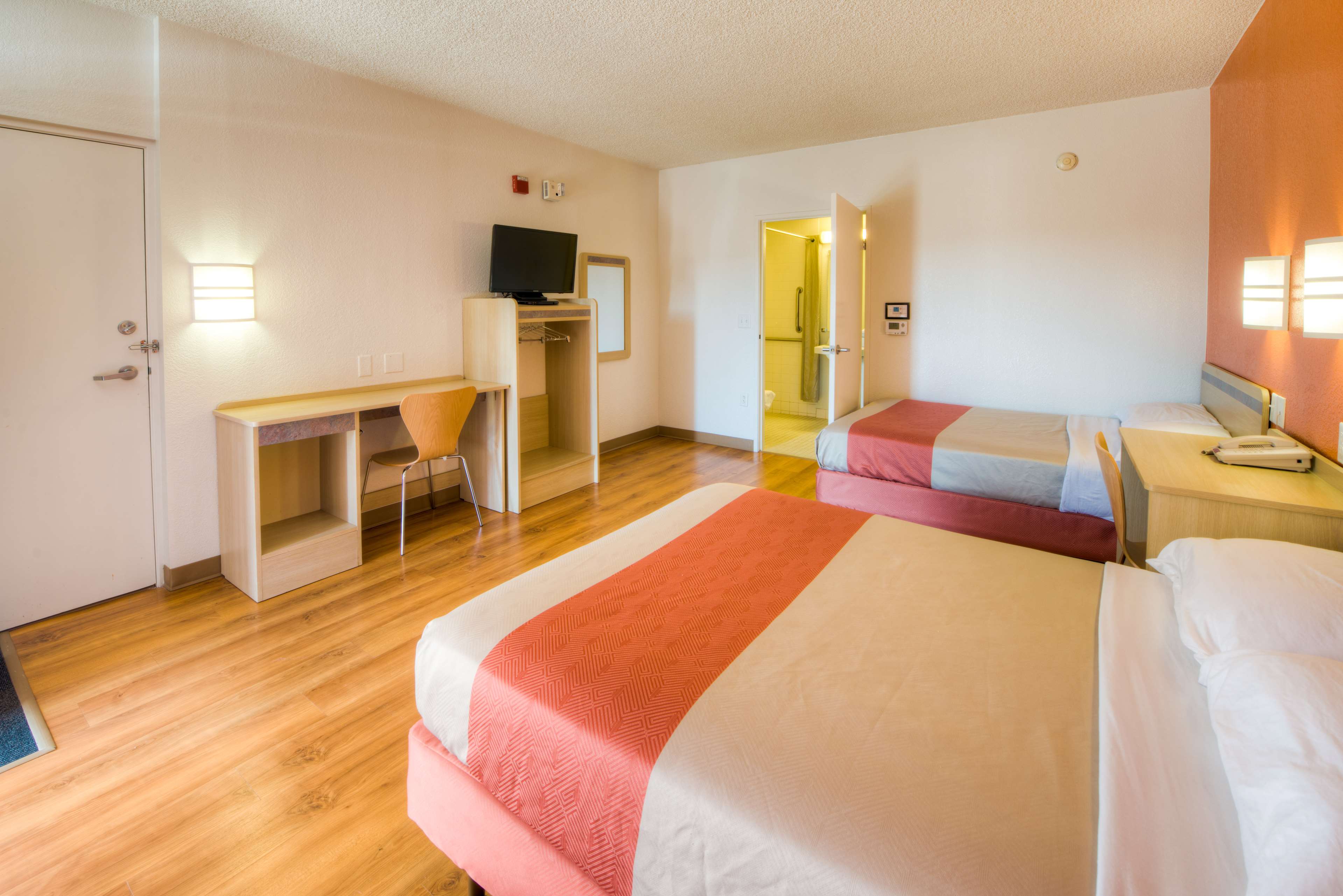 Motel 6