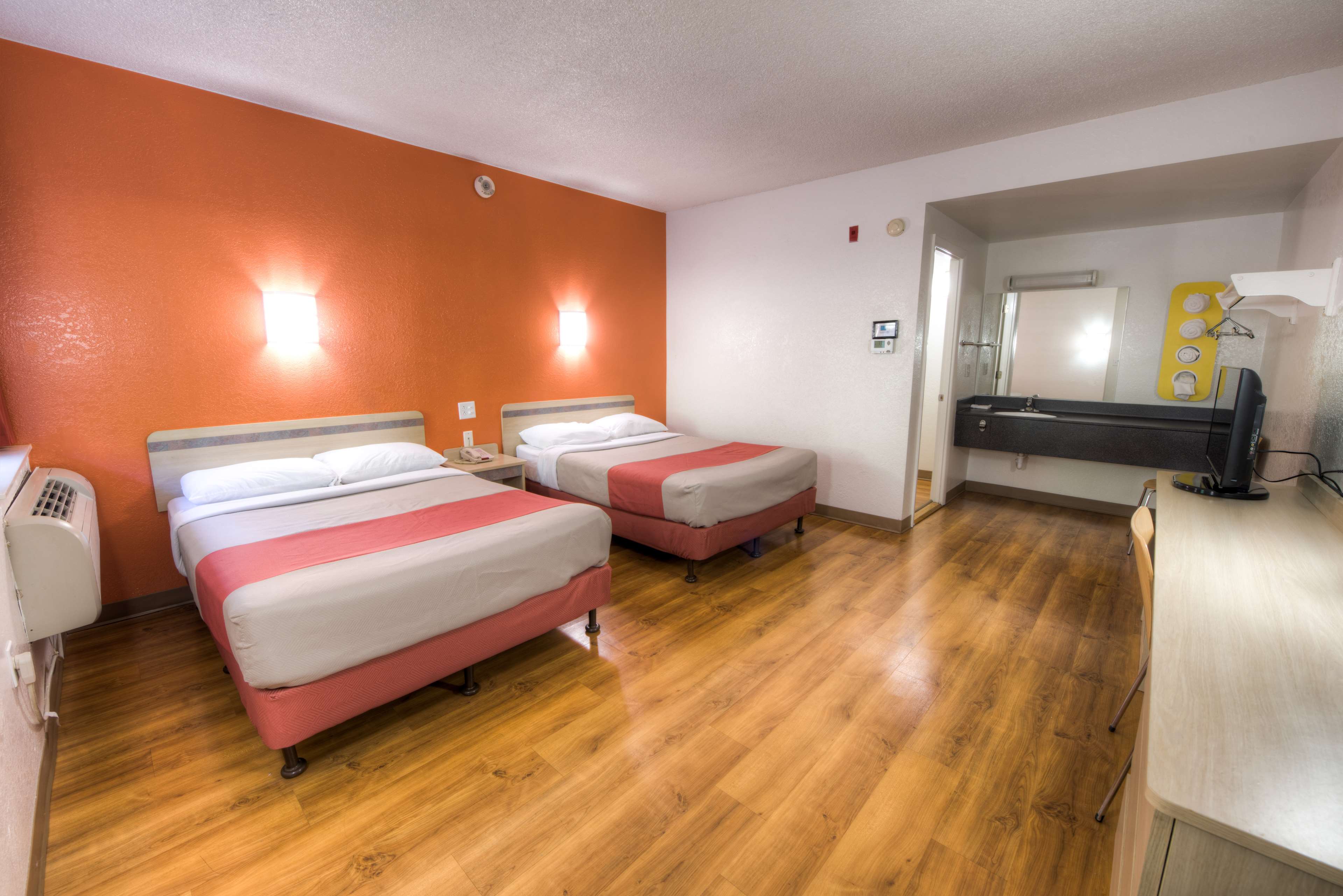 Motel 6