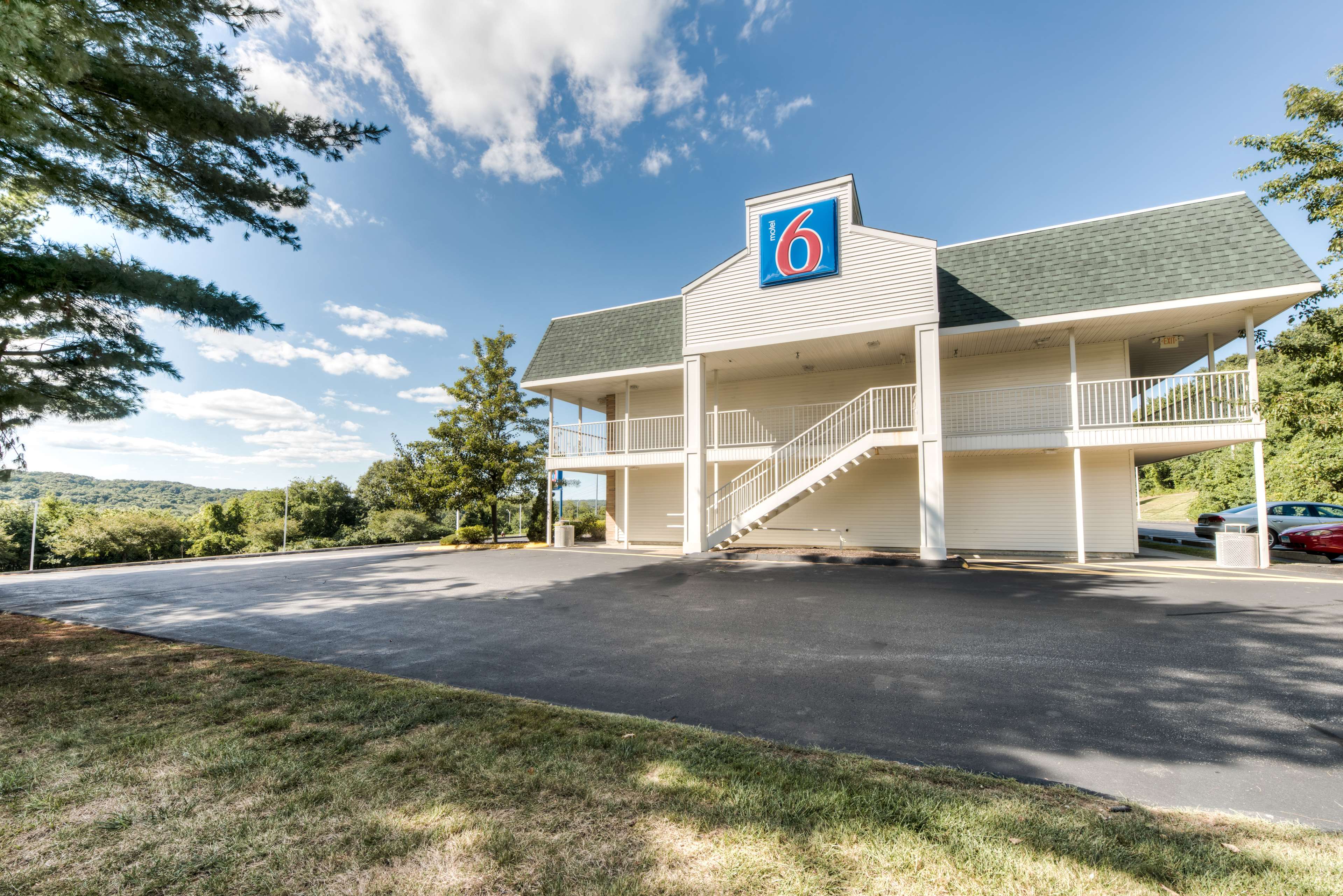 Motel 6